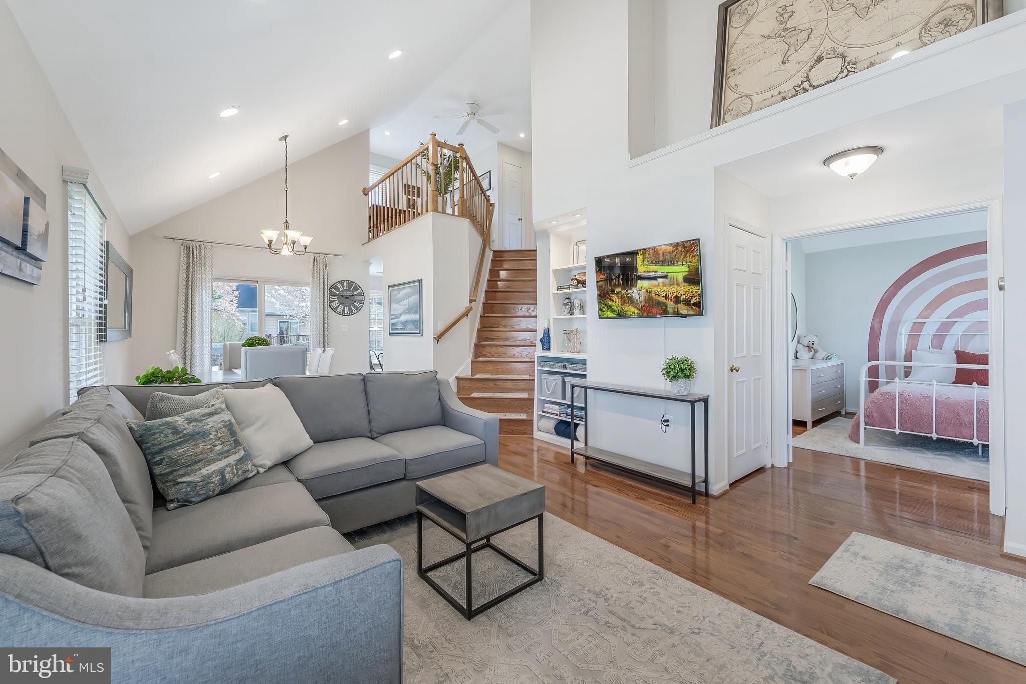 CHANTILLY HIGHLANDS - Residential