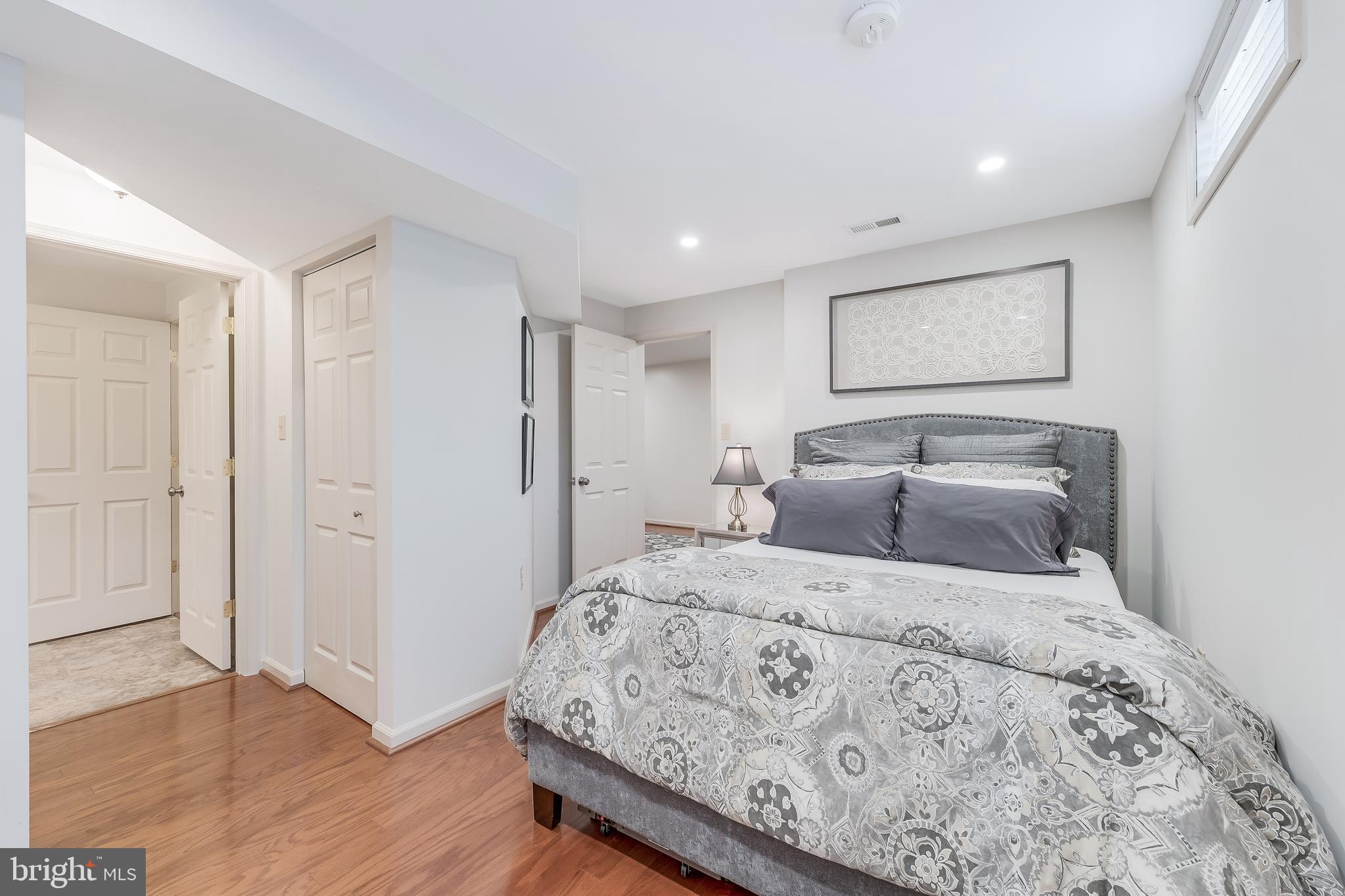 CHANTILLY HIGHLANDS - Residential