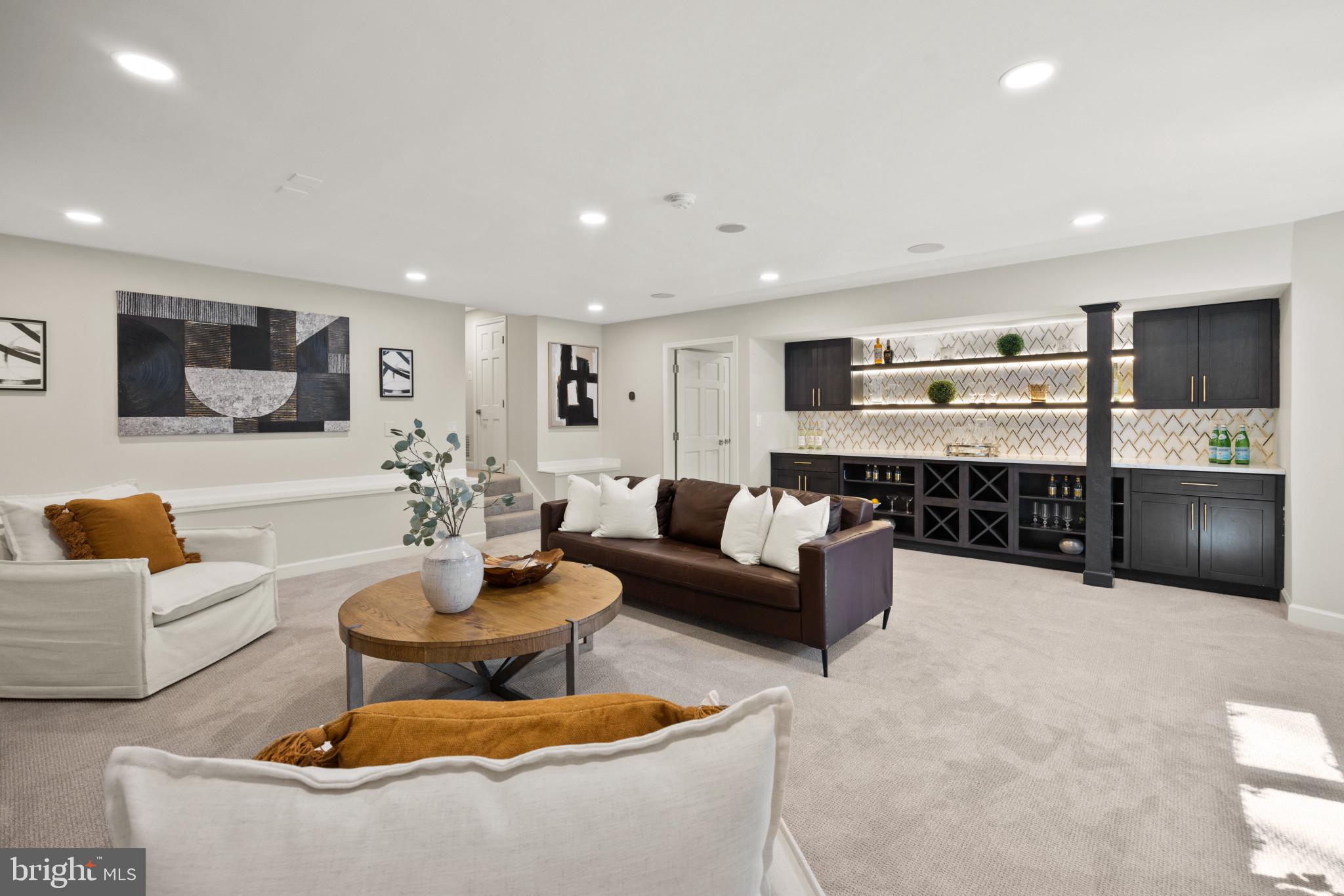 CHEVY CHASE - Residential