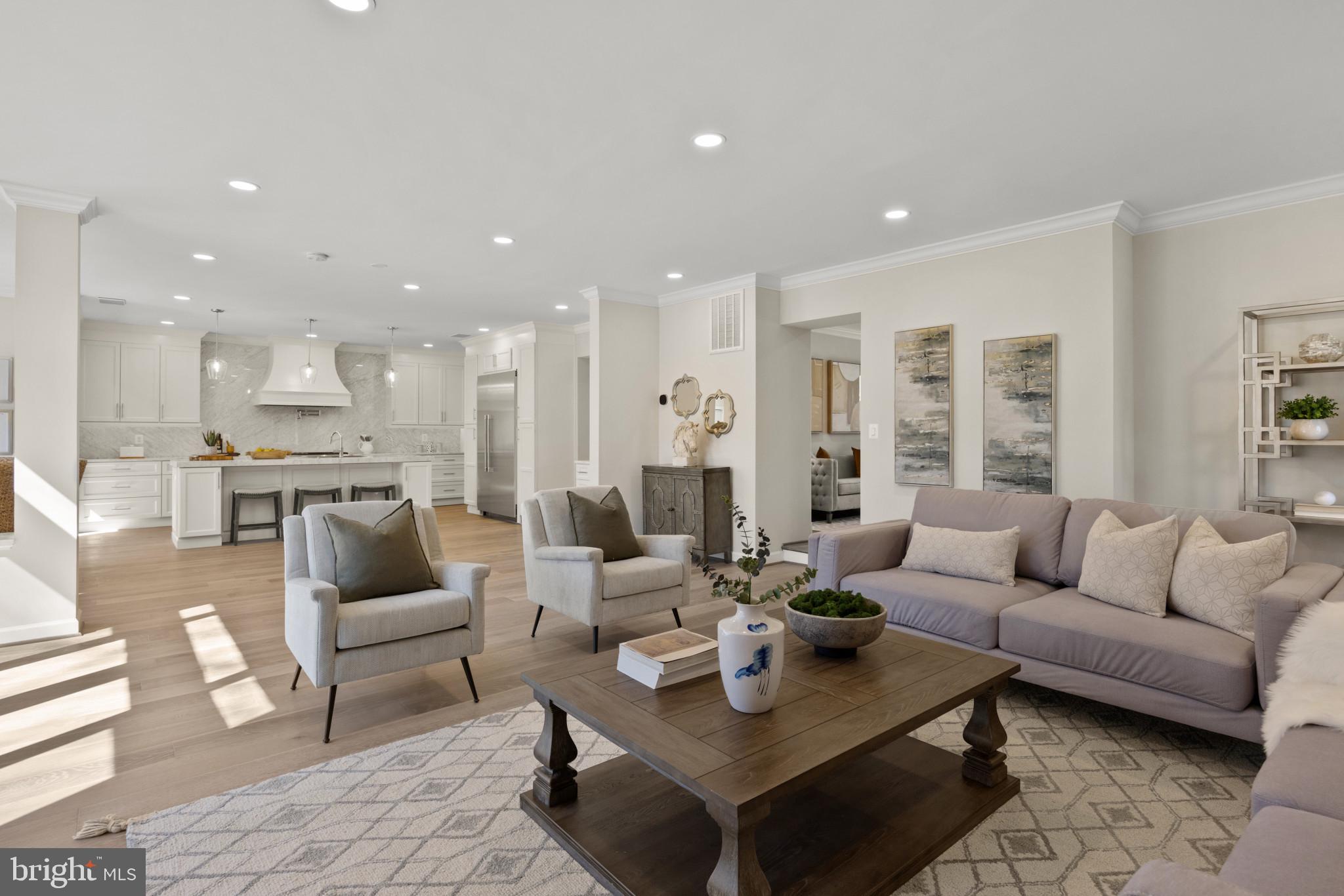 CHEVY CHASE - Residential