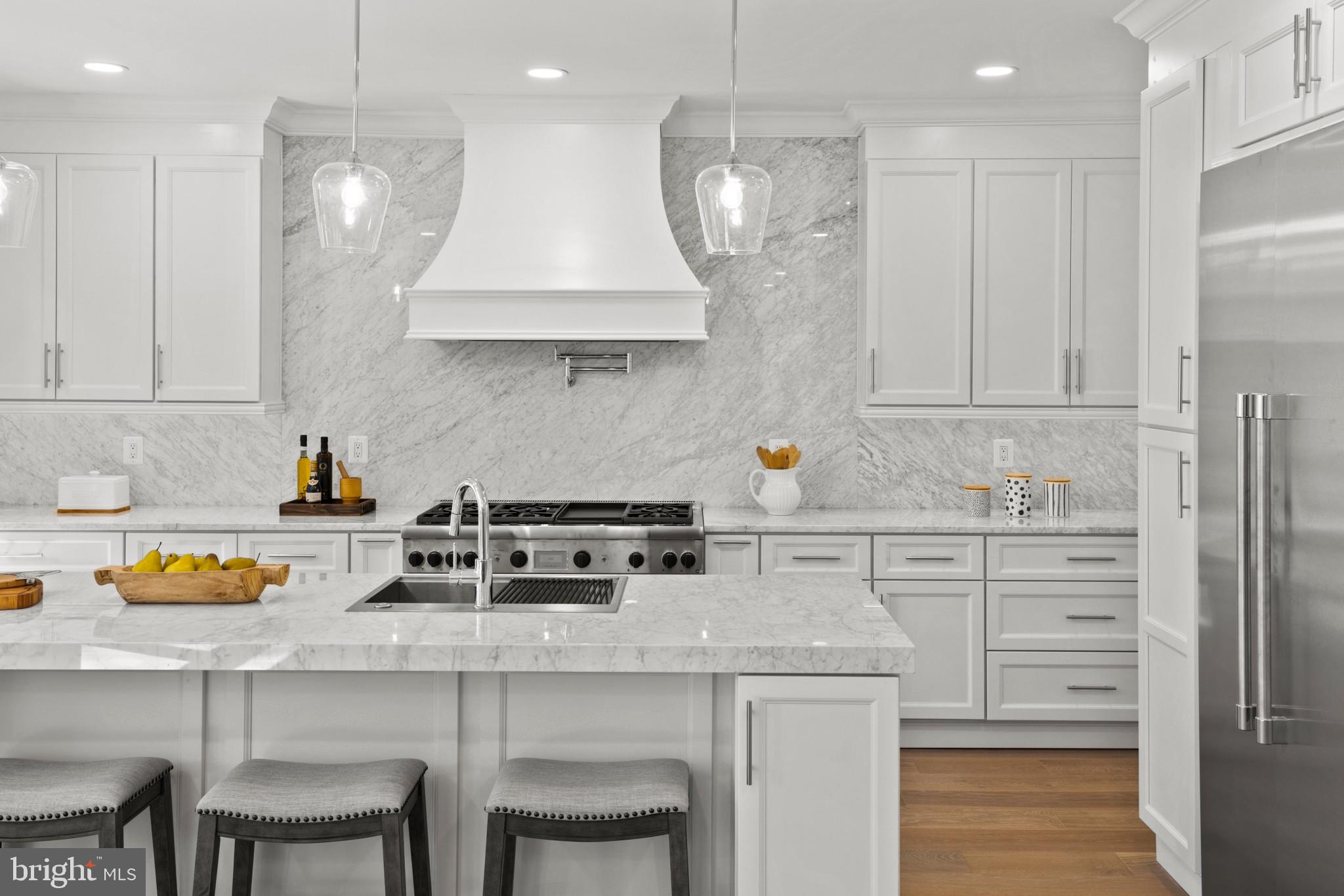 CHEVY CHASE - Residential