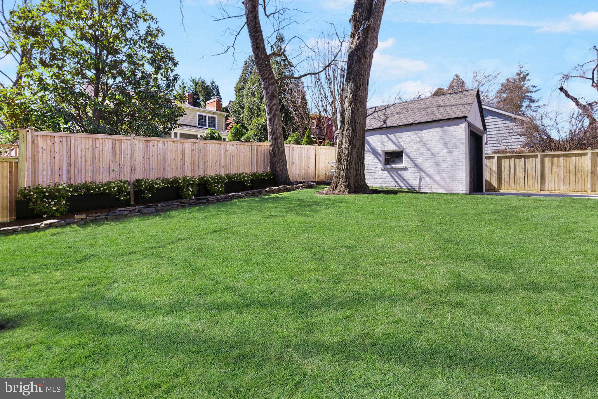 CHEVY CHASE - Residential