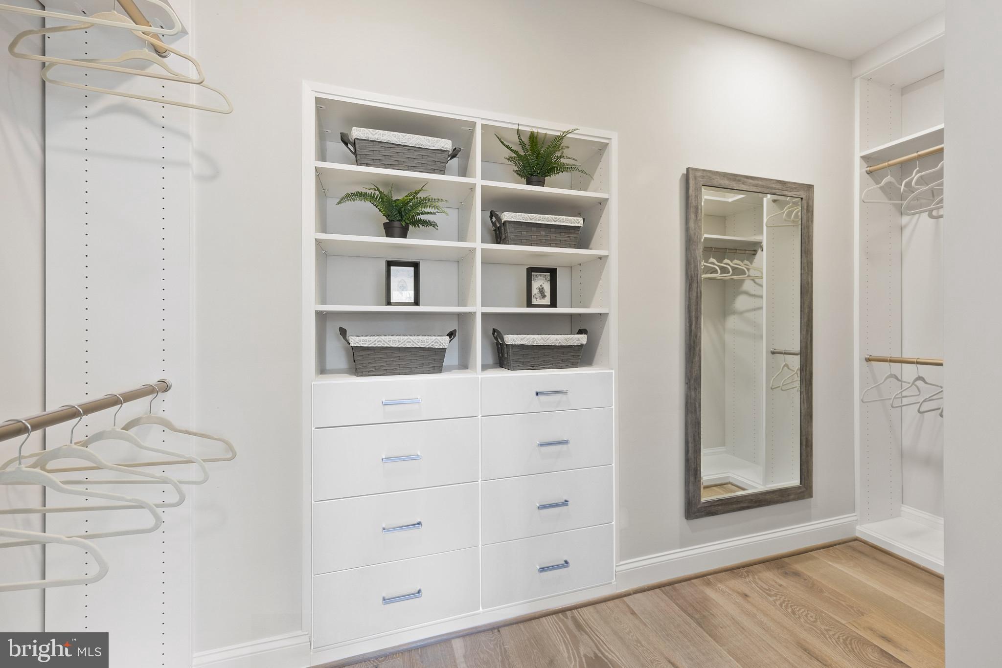 CHEVY CHASE - Residential