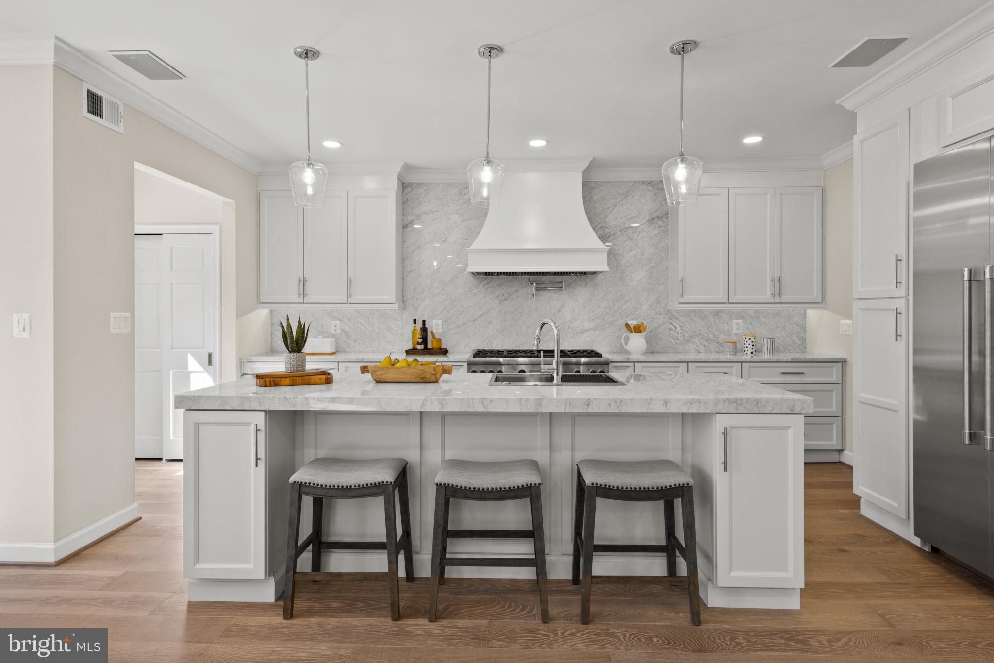 CHEVY CHASE - Residential