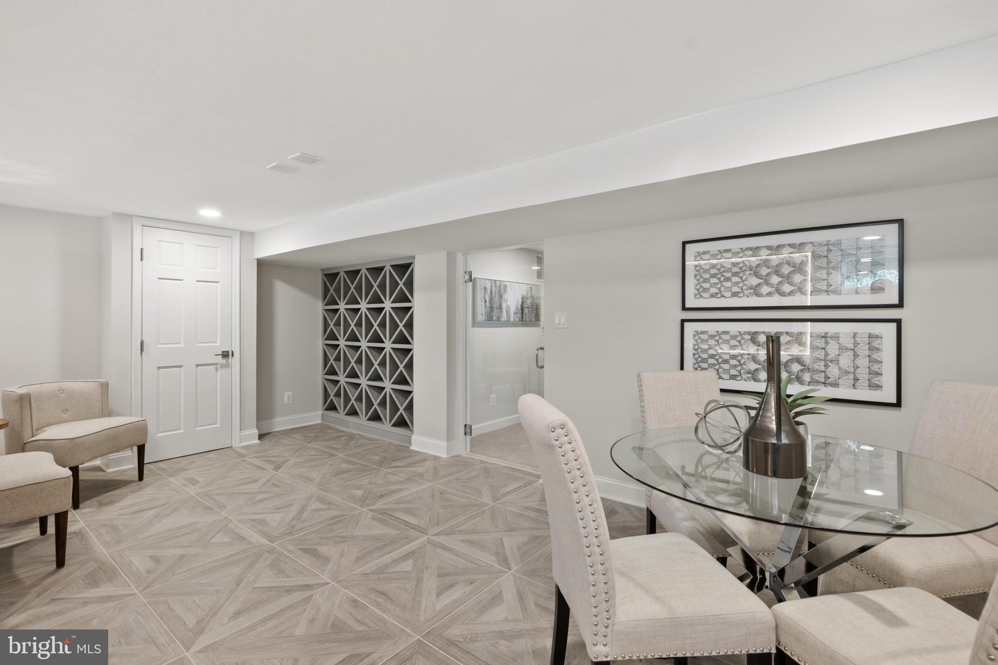 CHEVY CHASE - Residential