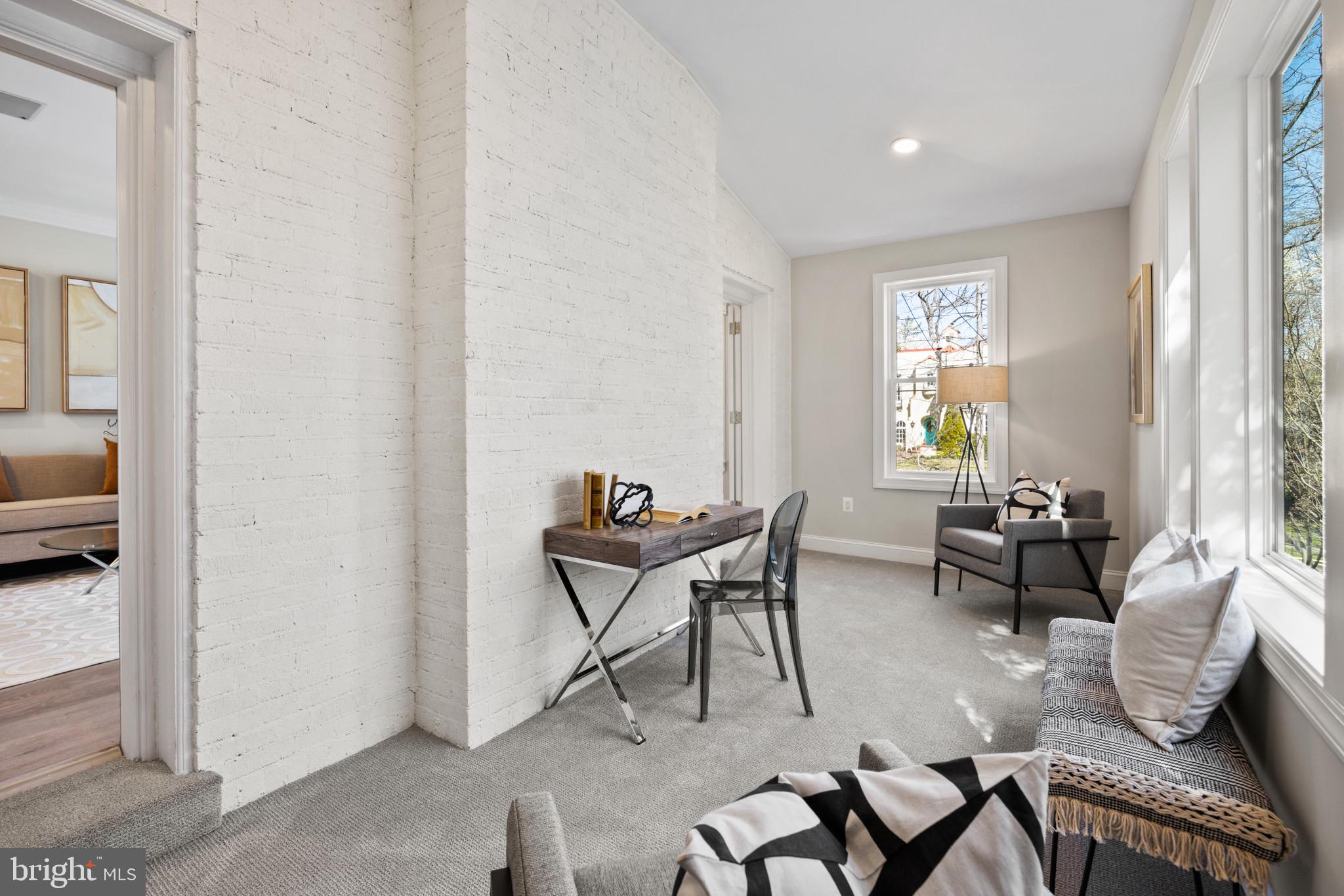 CHEVY CHASE - Residential