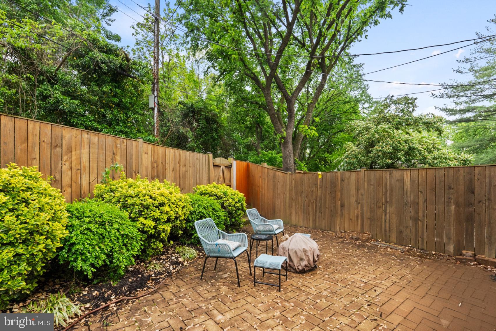 ROSEMONT - Residential