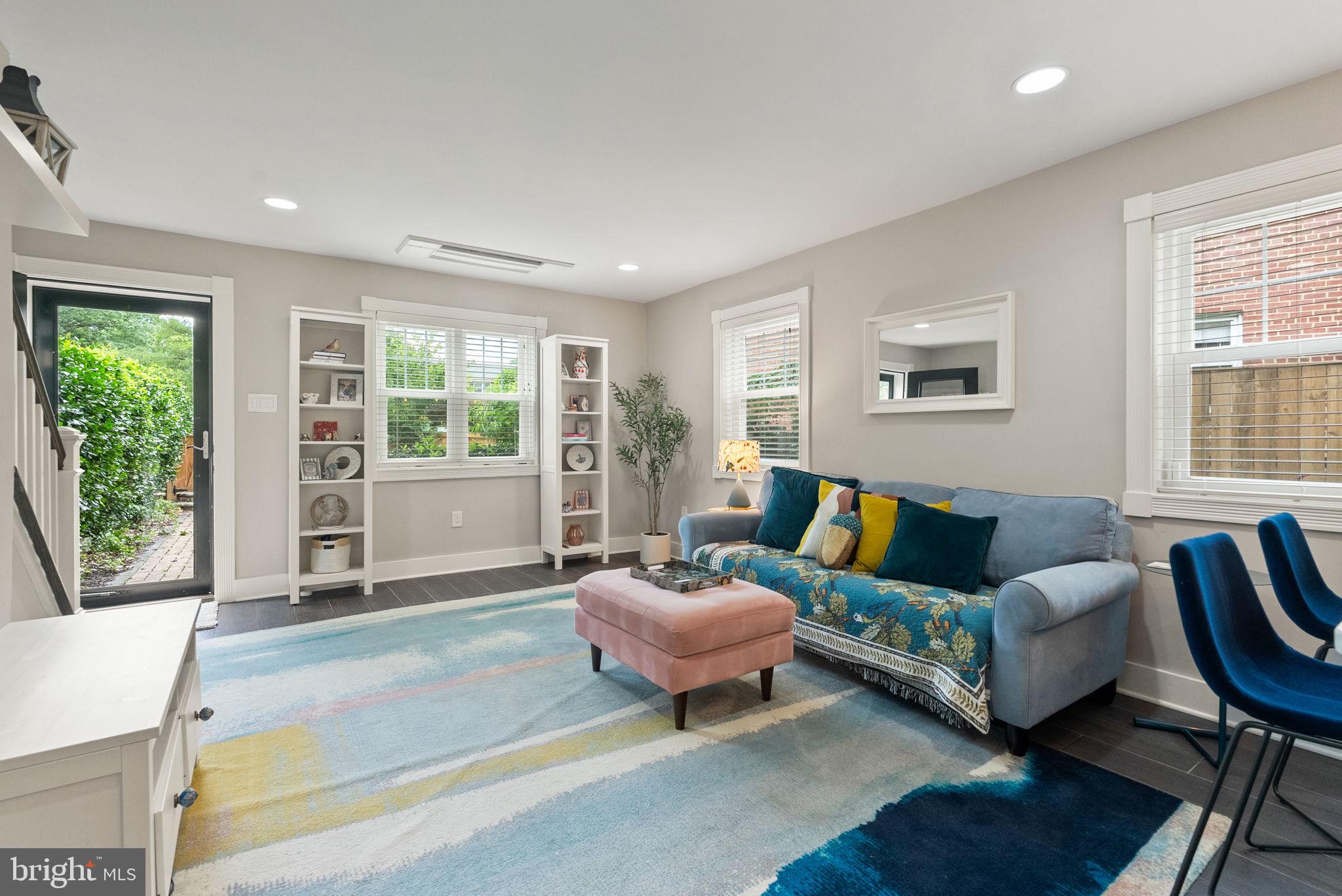 ROSEMONT - Residential