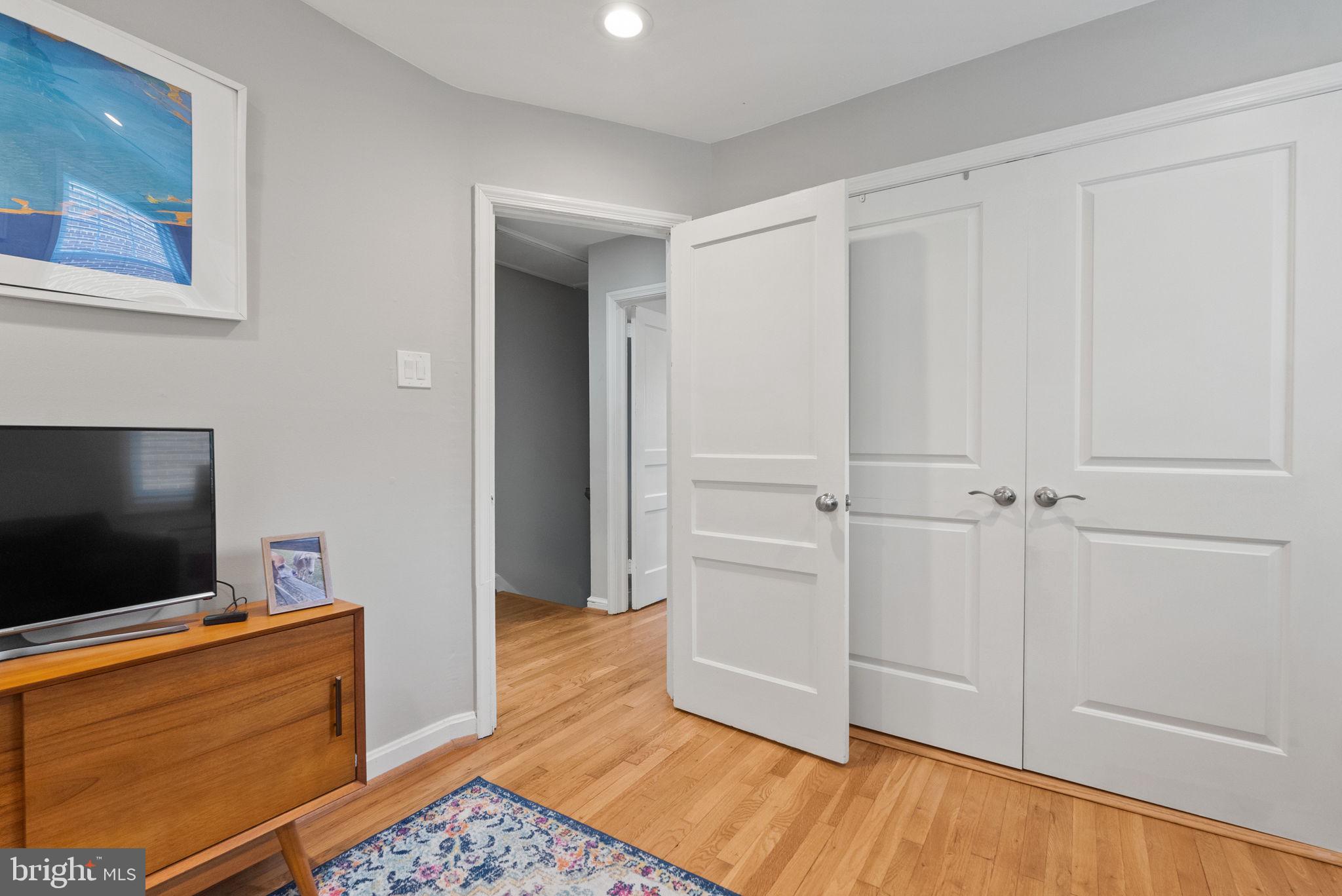 ROSEMONT - Residential