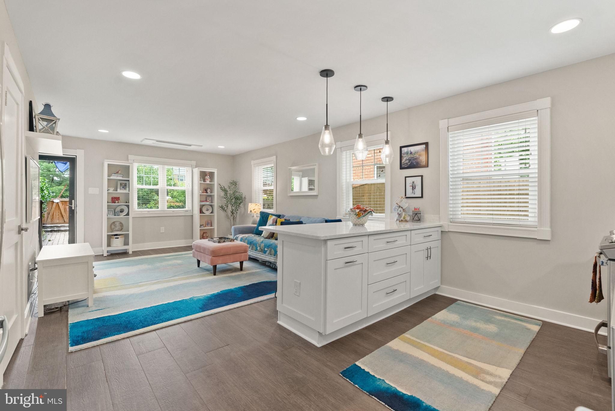 ROSEMONT - Residential