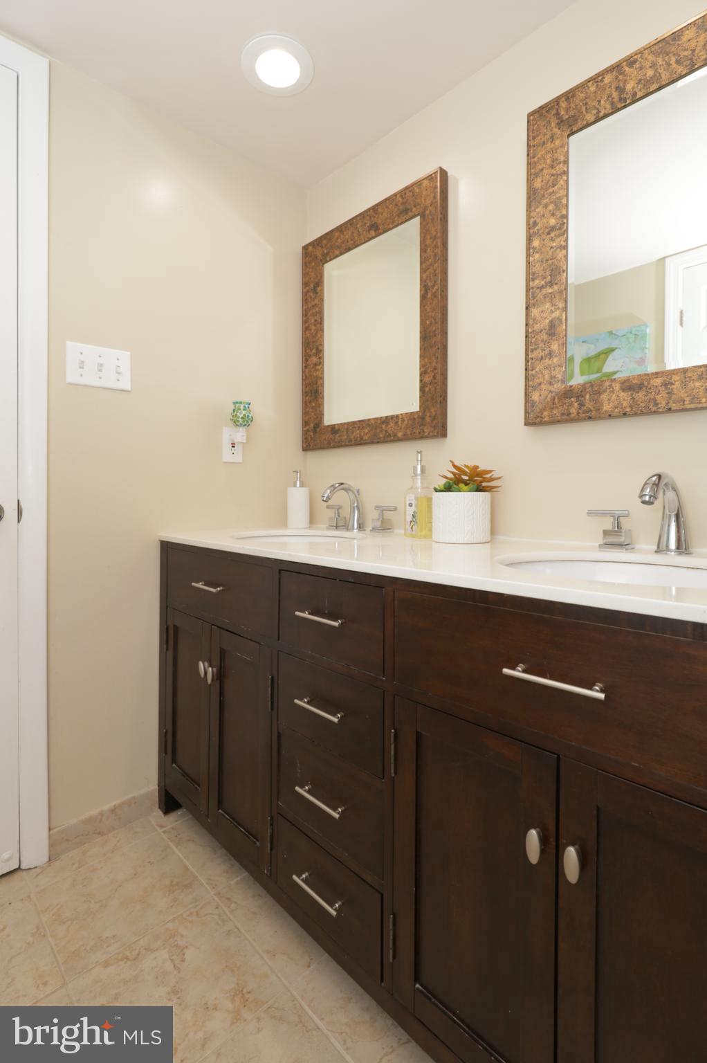 SKYBROOK - Residential