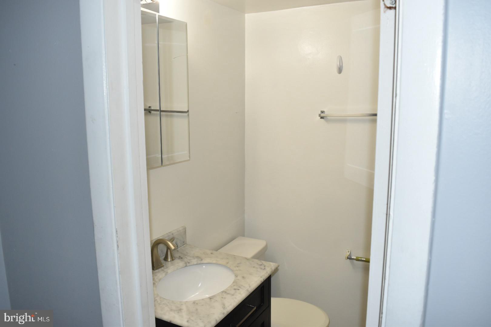 FALLS CHURCH GARDENS - Residential