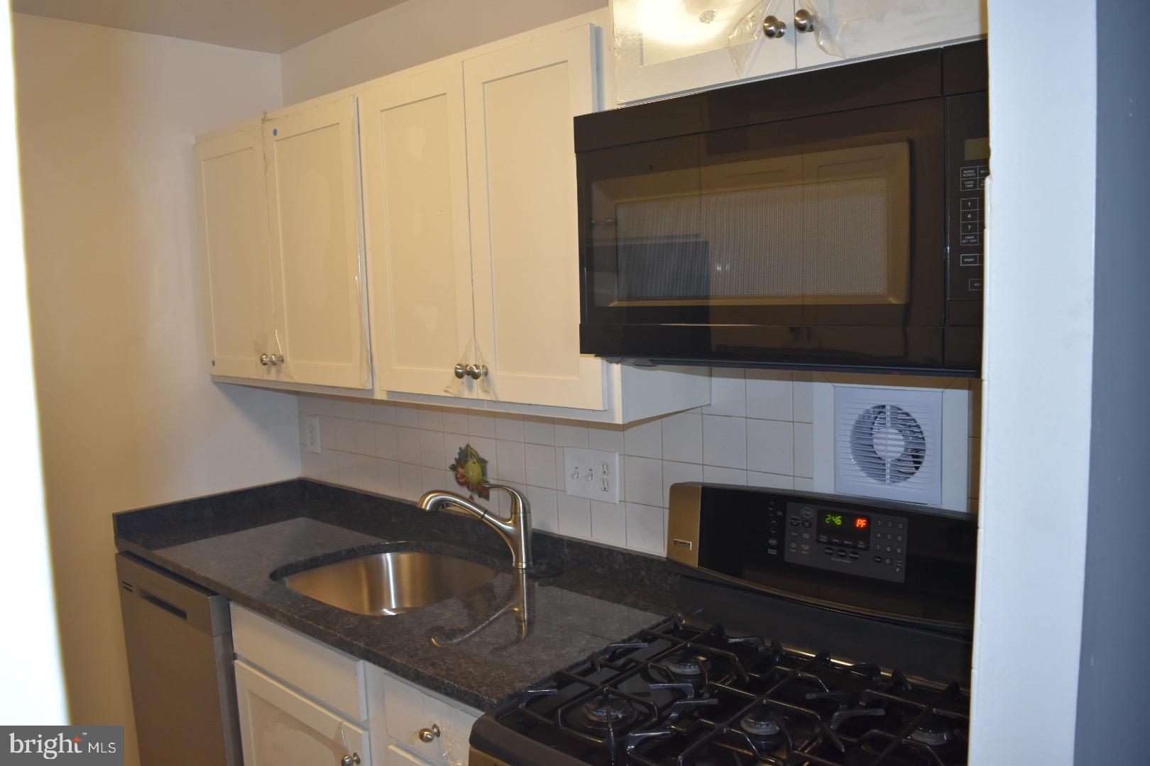 FALLS CHURCH GARDENS - Residential