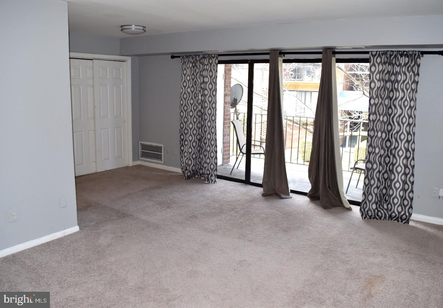 FALLS CHURCH GARDENS - Residential