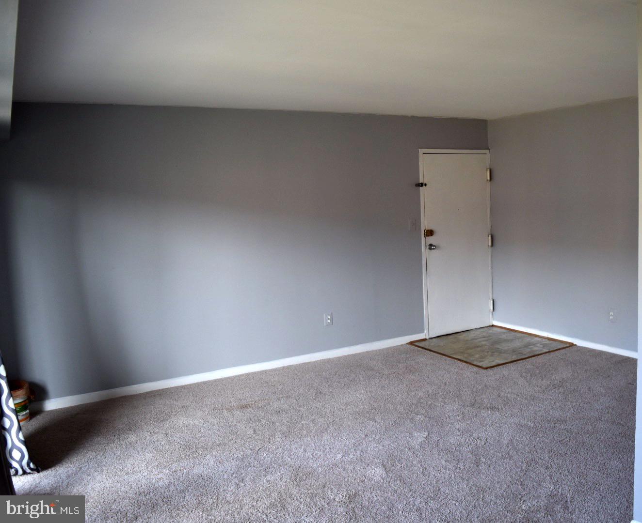 FALLS CHURCH GARDENS - Residential