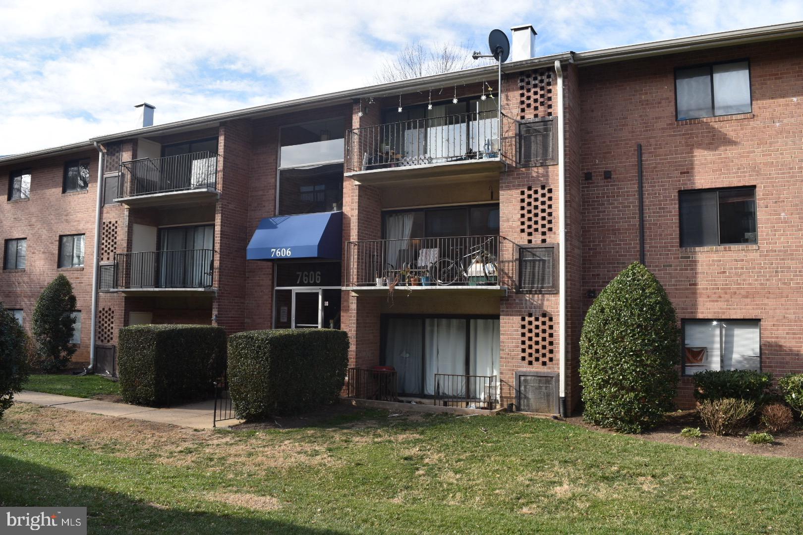 FALLS CHURCH GARDENS - Residential