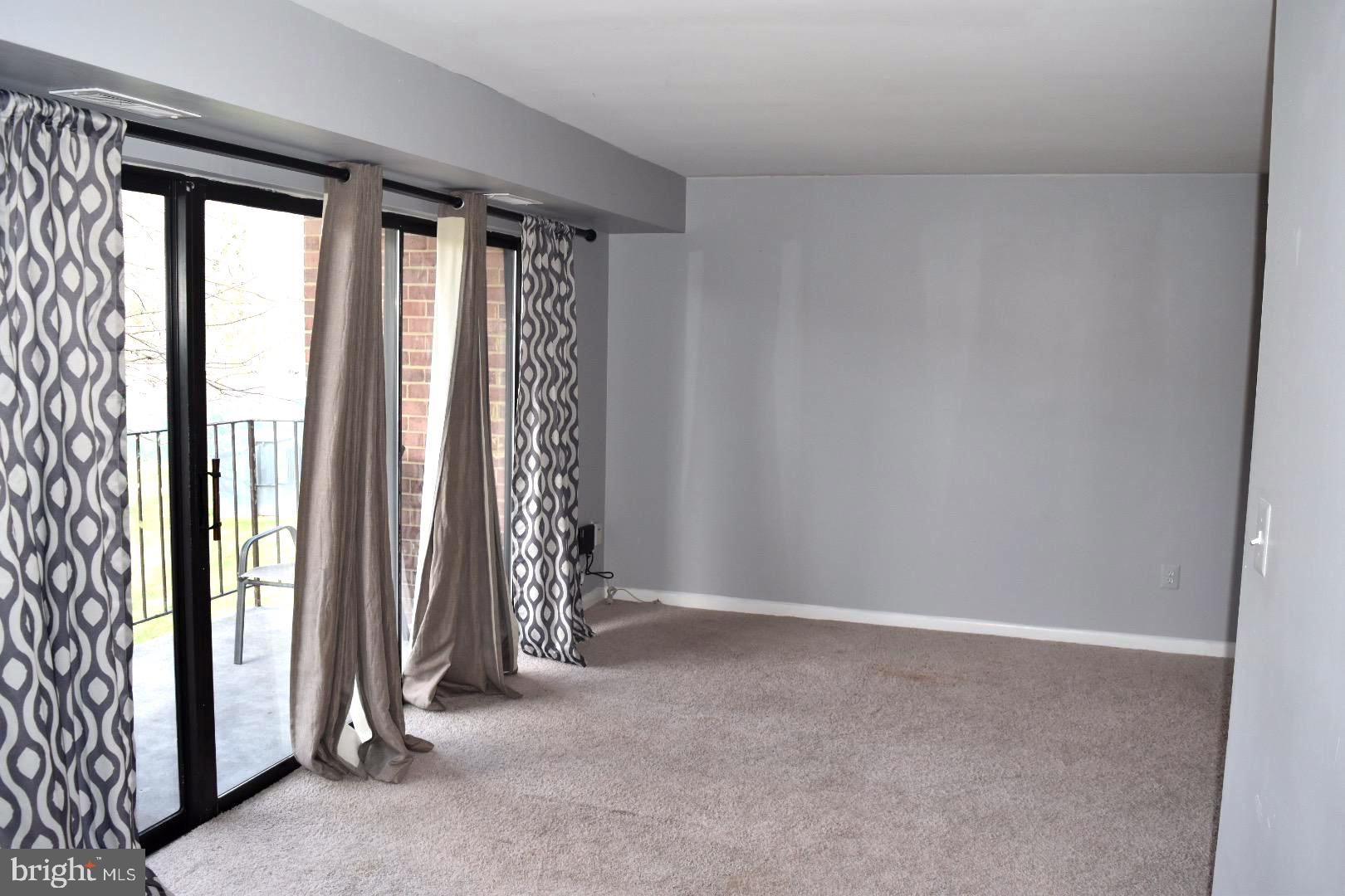 FALLS CHURCH GARDENS - Residential