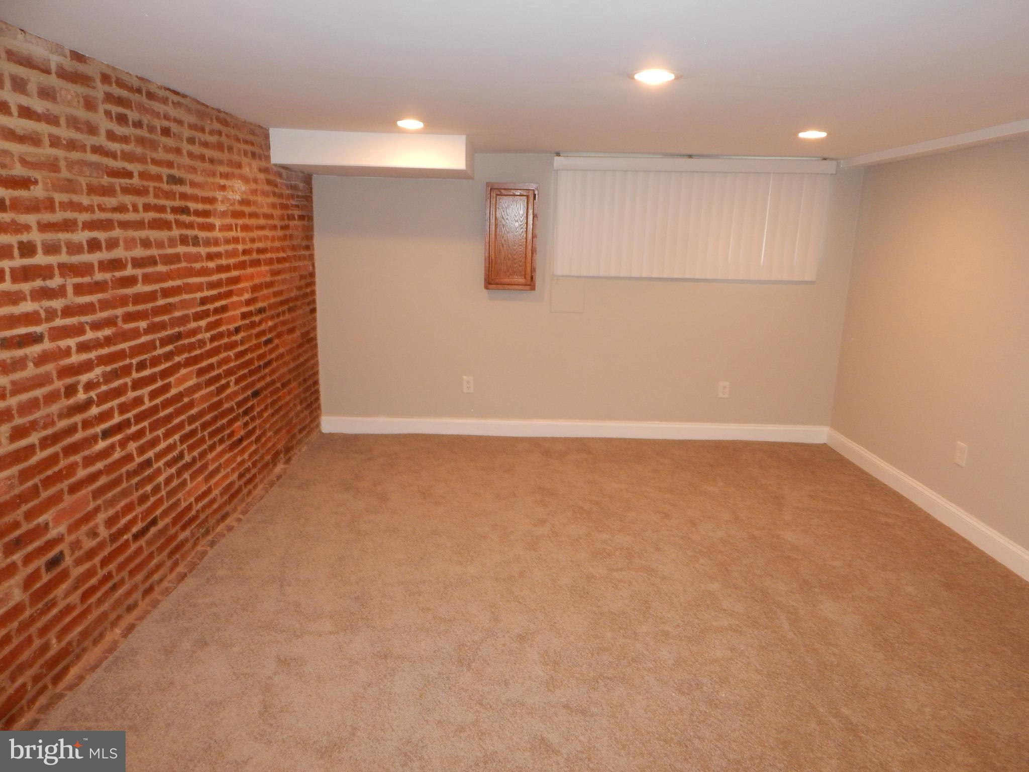 CHARLES VILLAGE - Residential