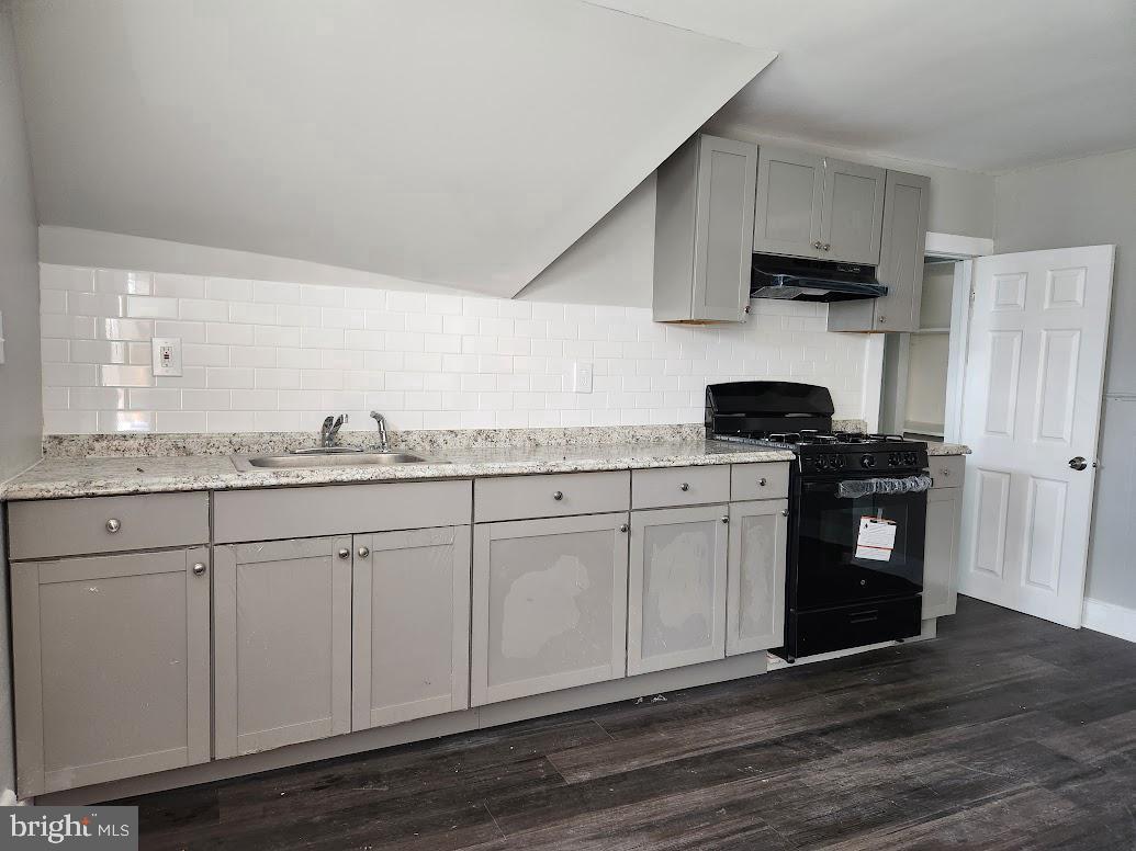 108 NEW BROADWAY 100B