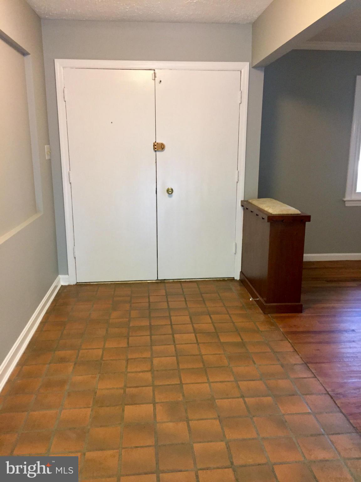 TANTALLON ON THE POTOMAC - Residential Lease