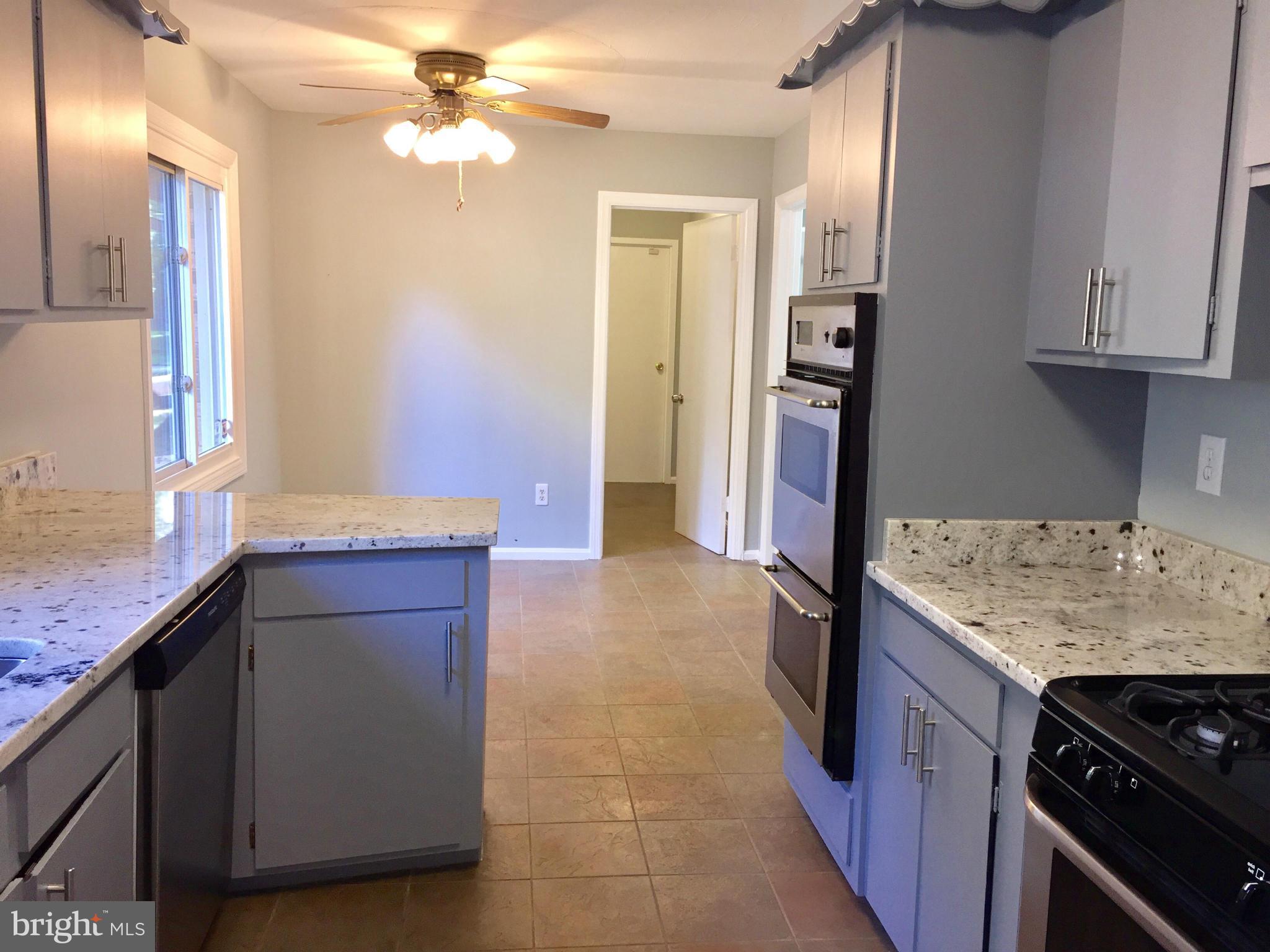 TANTALLON ON THE POTOMAC - Residential Lease