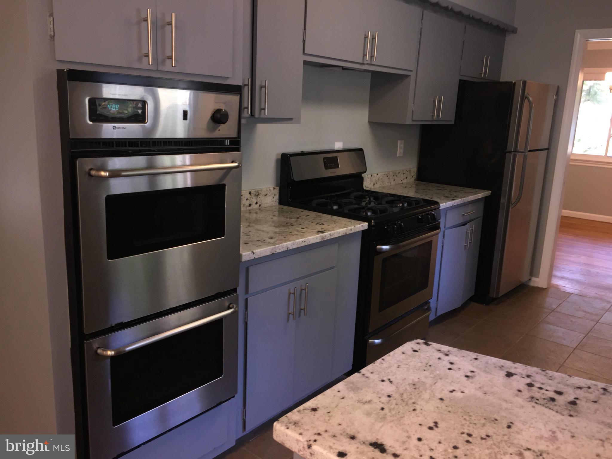 TANTALLON ON THE POTOMAC - Residential Lease