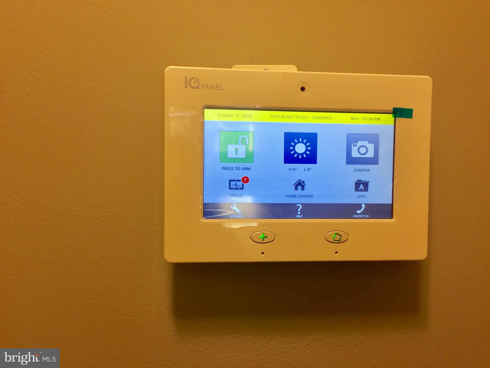 TANTALLON ON THE POTOMAC - Residential Lease