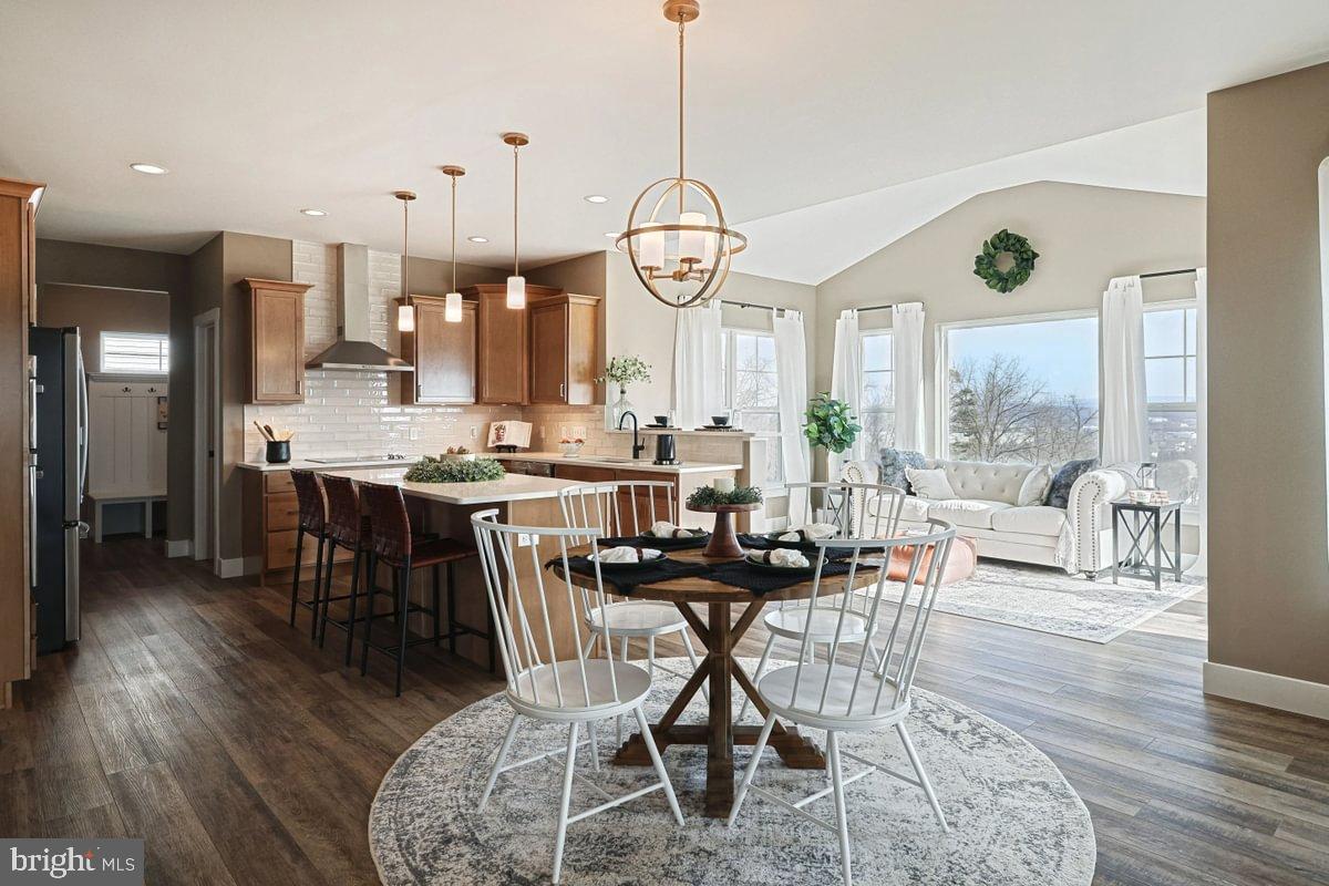 4 AQUILA CIRCLE LOT U39