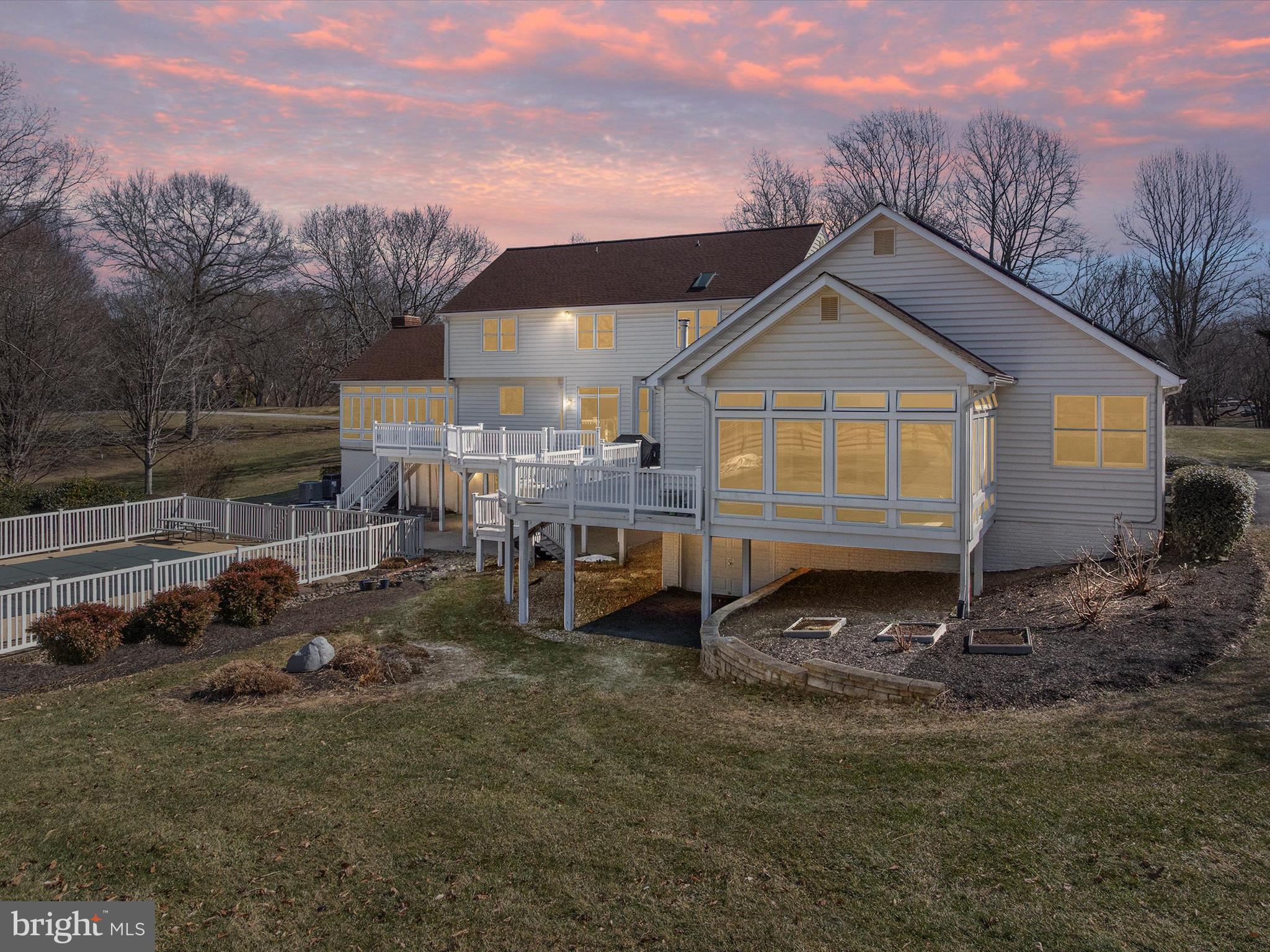 WINDSOR FARM - Residential