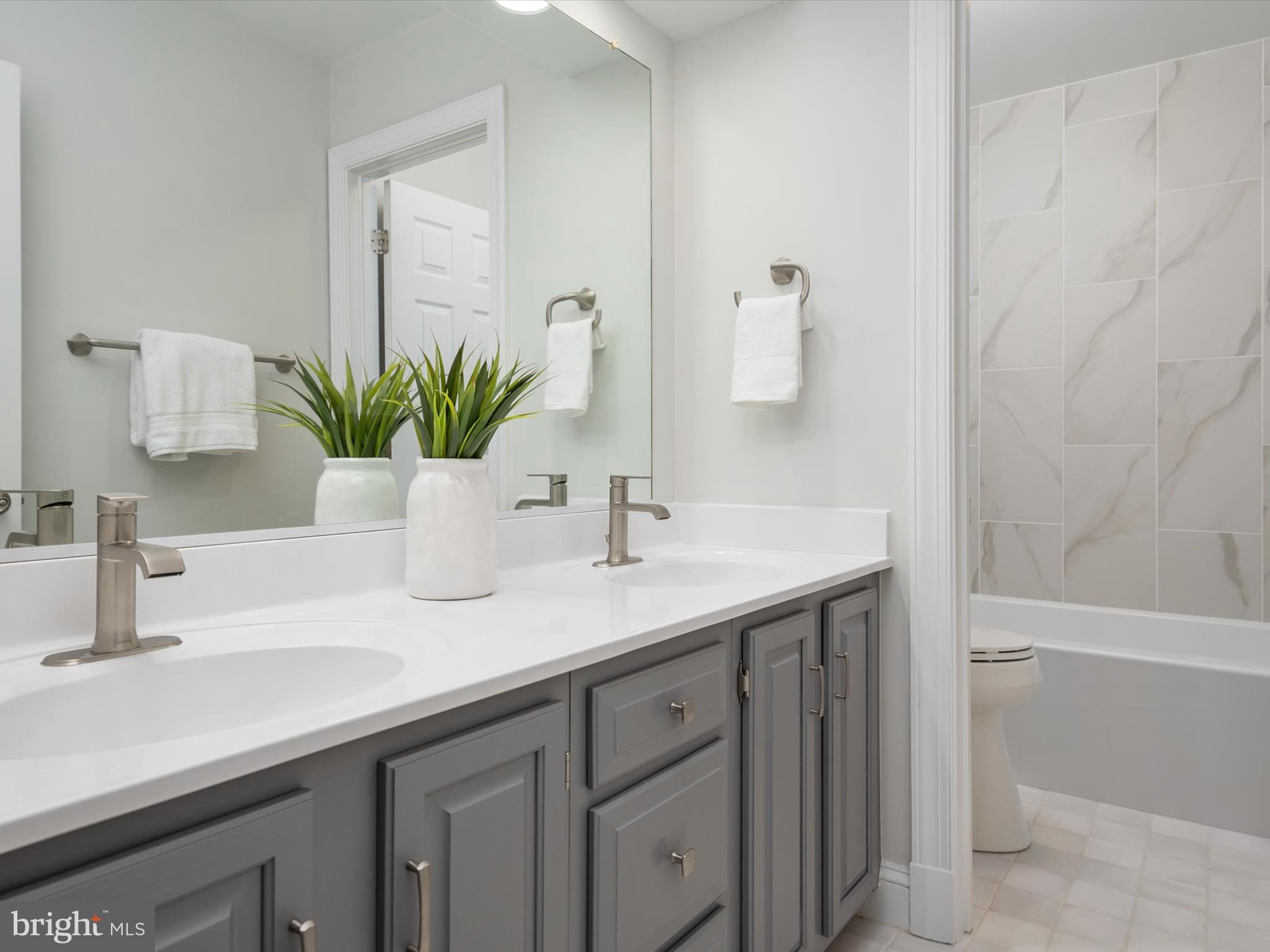 WINDSOR FARM - Residential