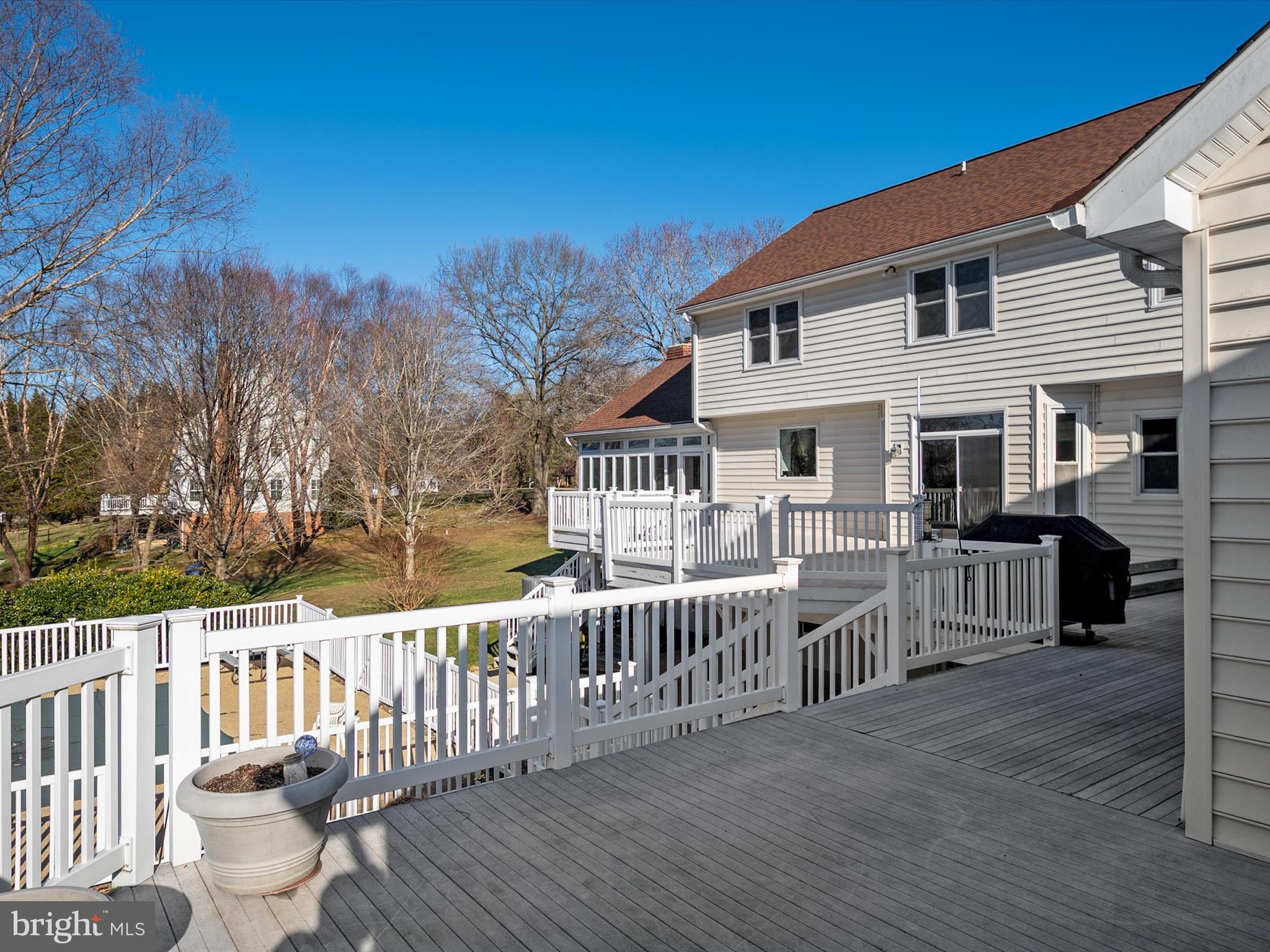 WINDSOR FARM - Residential