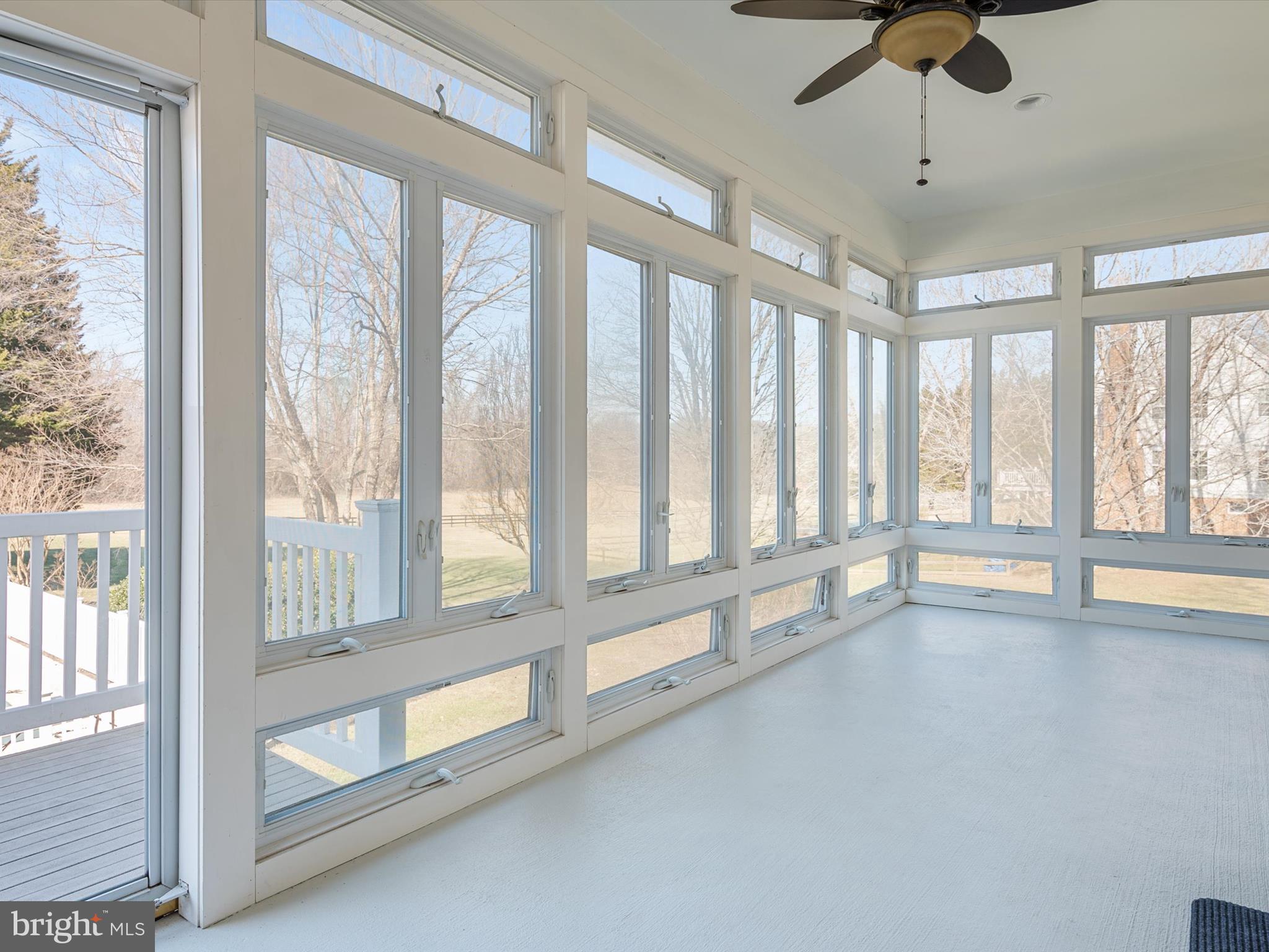 WINDSOR FARM - Residential