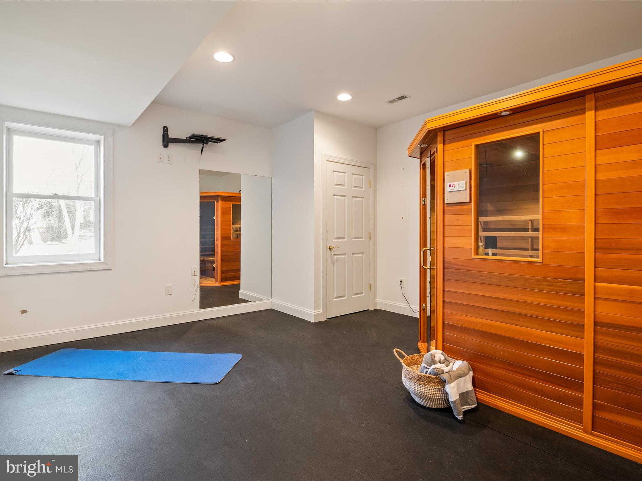 WINDSOR FARM - Residential