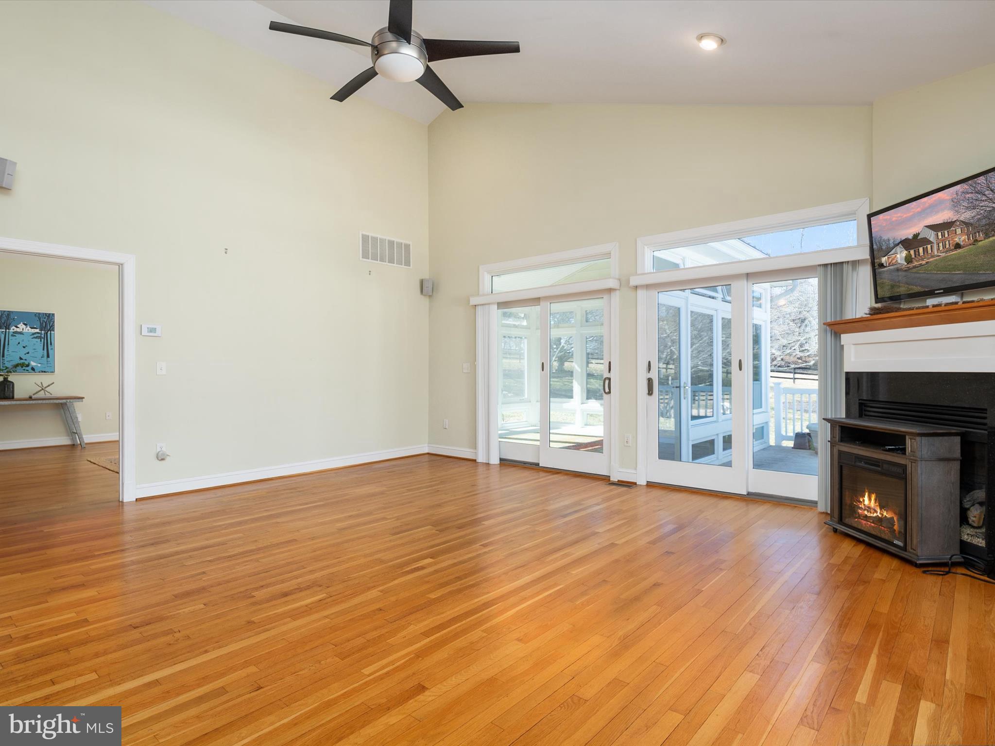 WINDSOR FARM - Residential