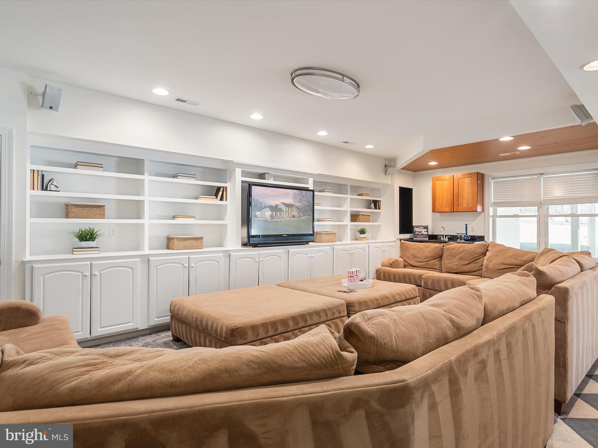 WINDSOR FARM - Residential