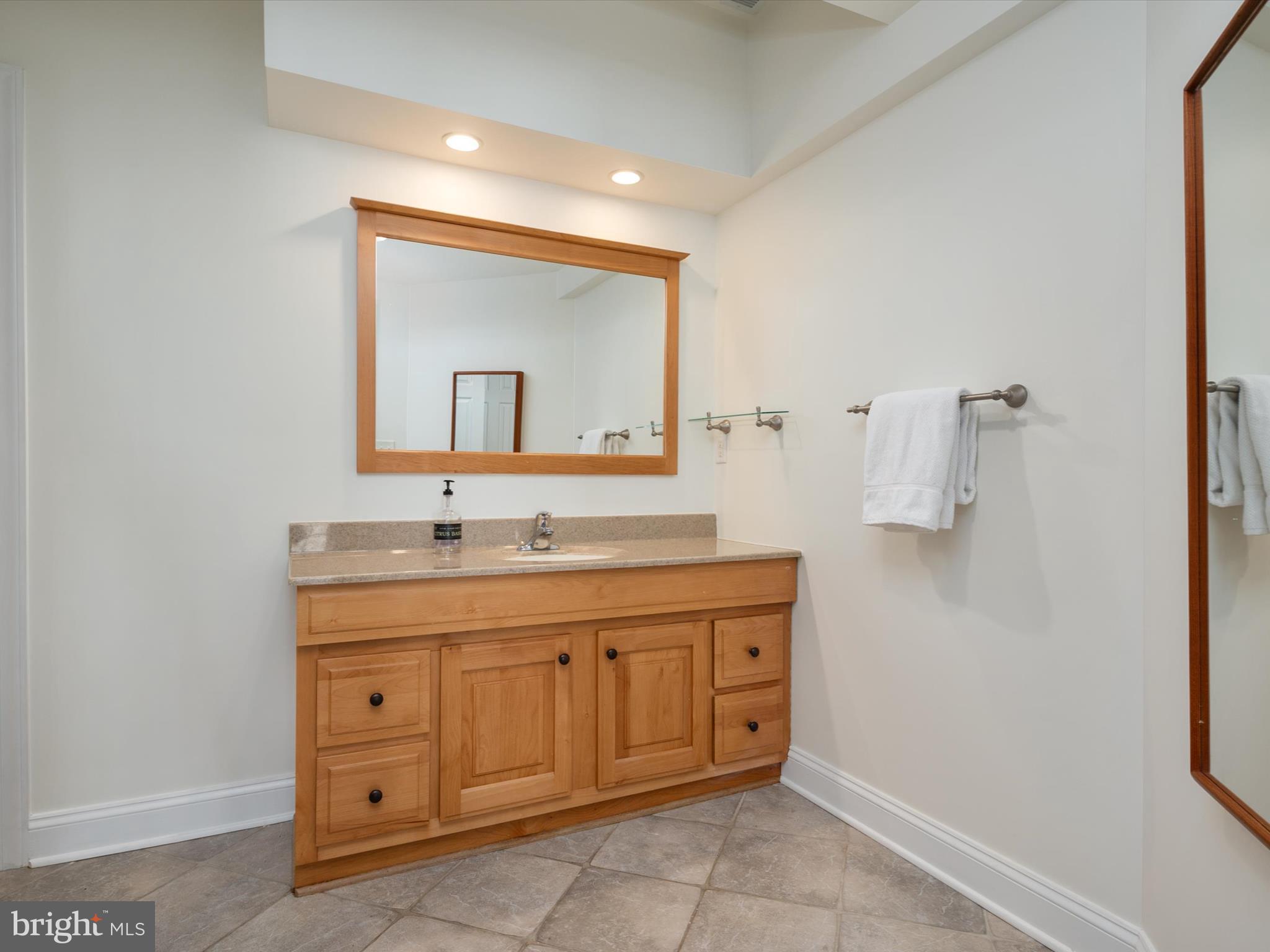 WINDSOR FARM - Residential