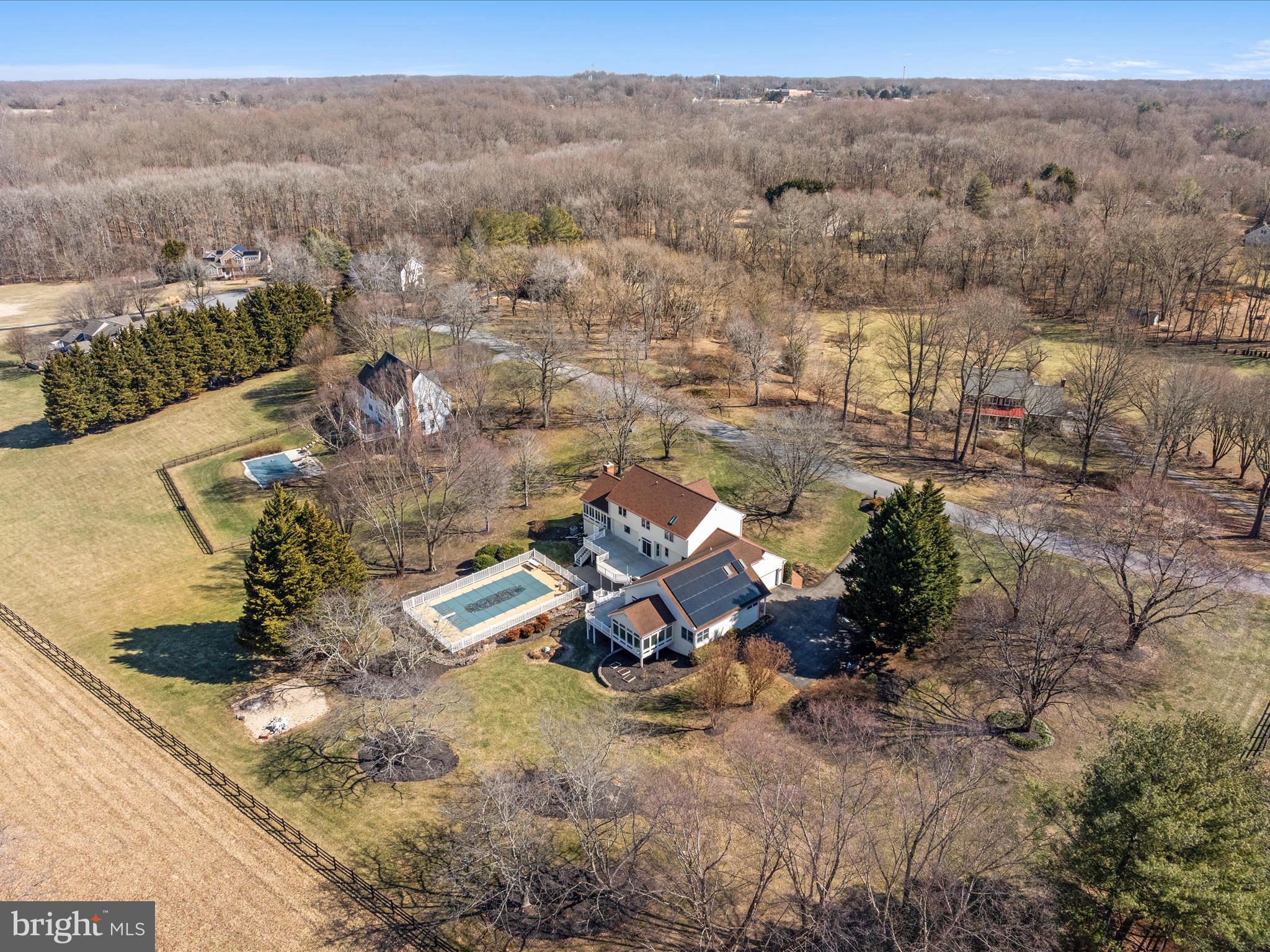 WINDSOR FARM - Residential