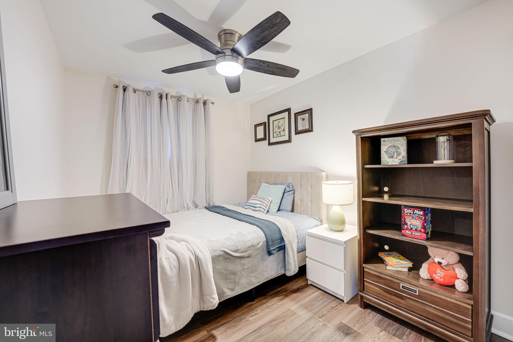 MONTCLAIR - Residential