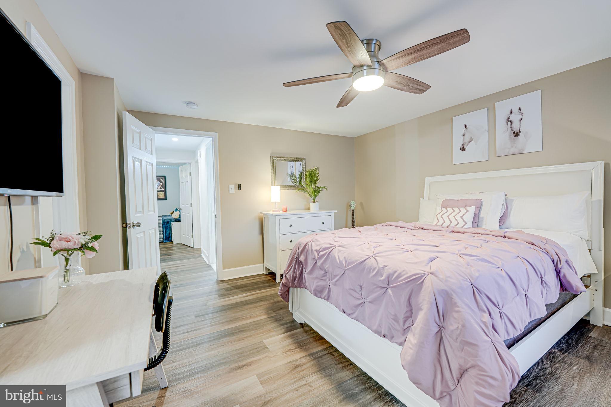 MONTCLAIR - Residential