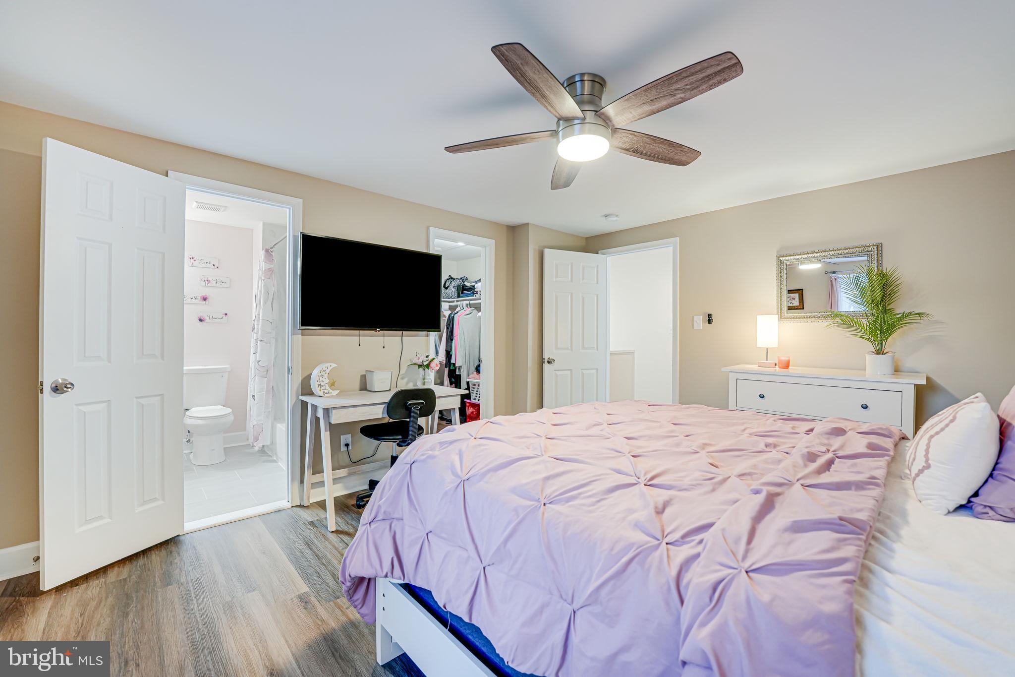 MONTCLAIR - Residential