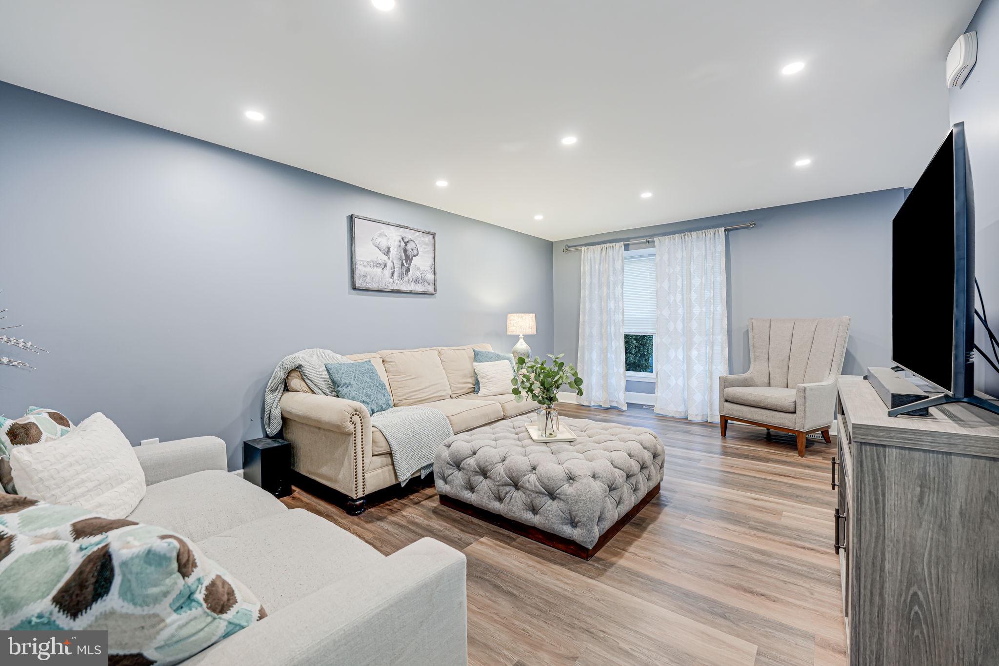 MONTCLAIR - Residential