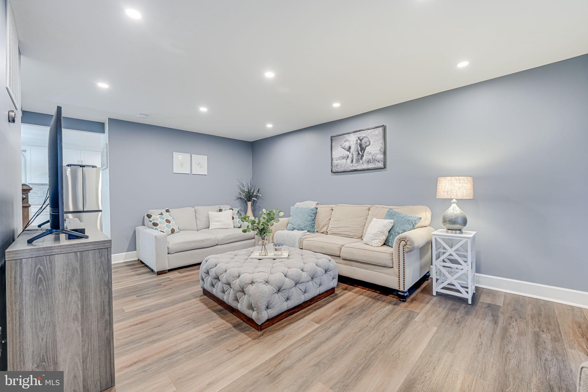 MONTCLAIR - Residential