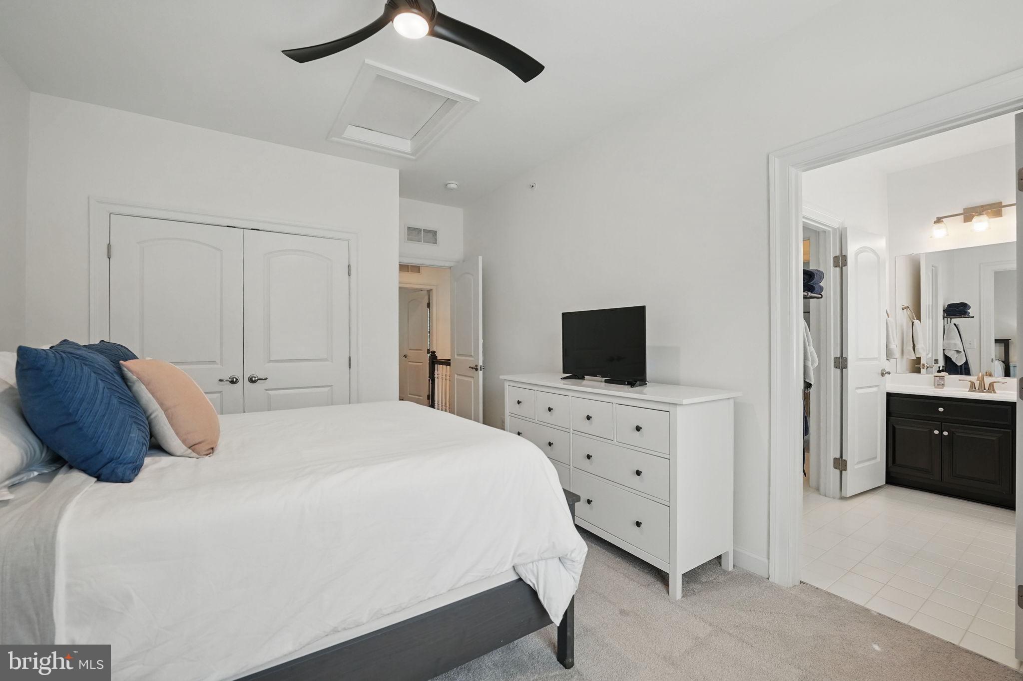 POTOMAC SHORES - Residential