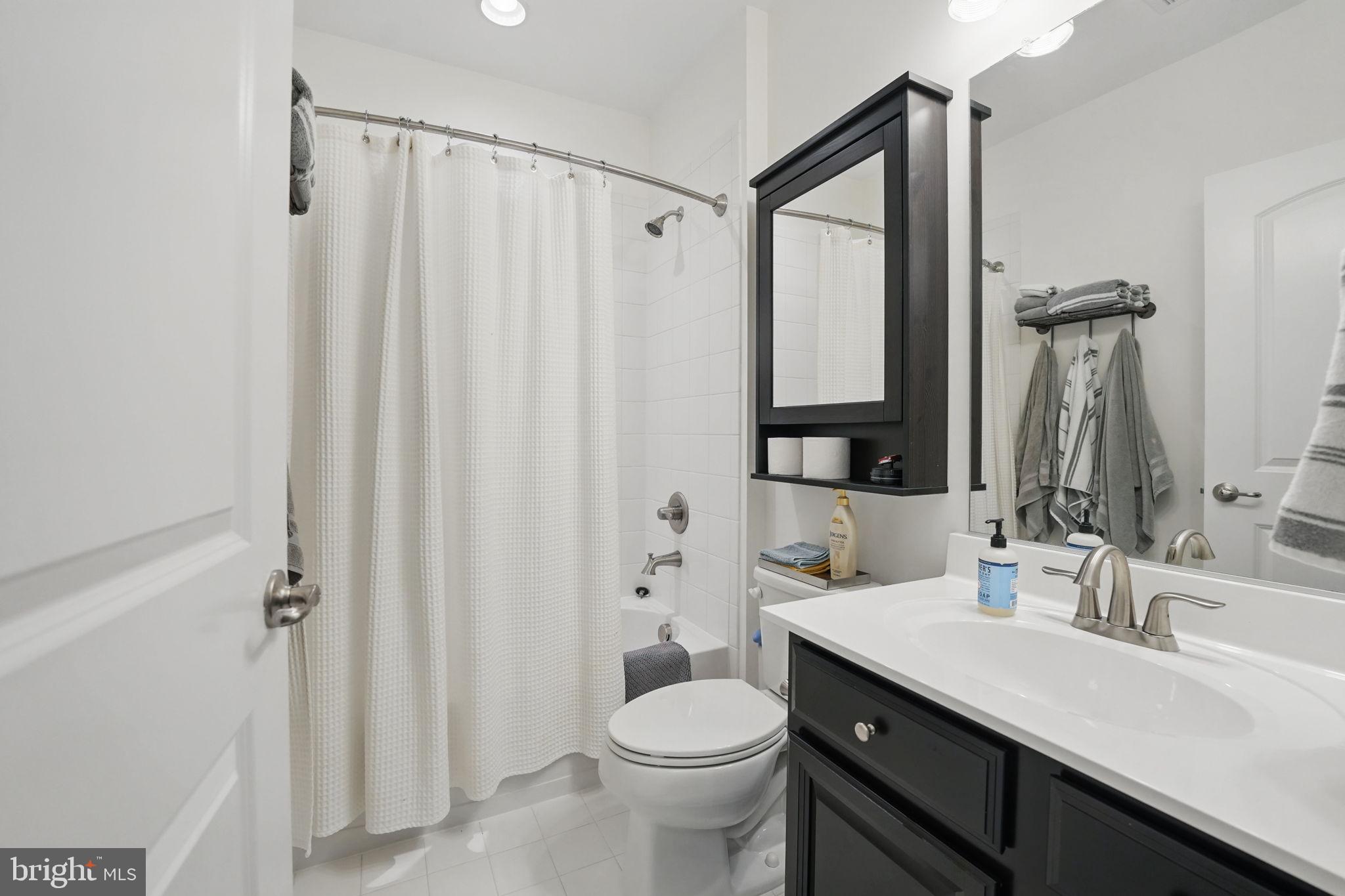 POTOMAC SHORES - Residential