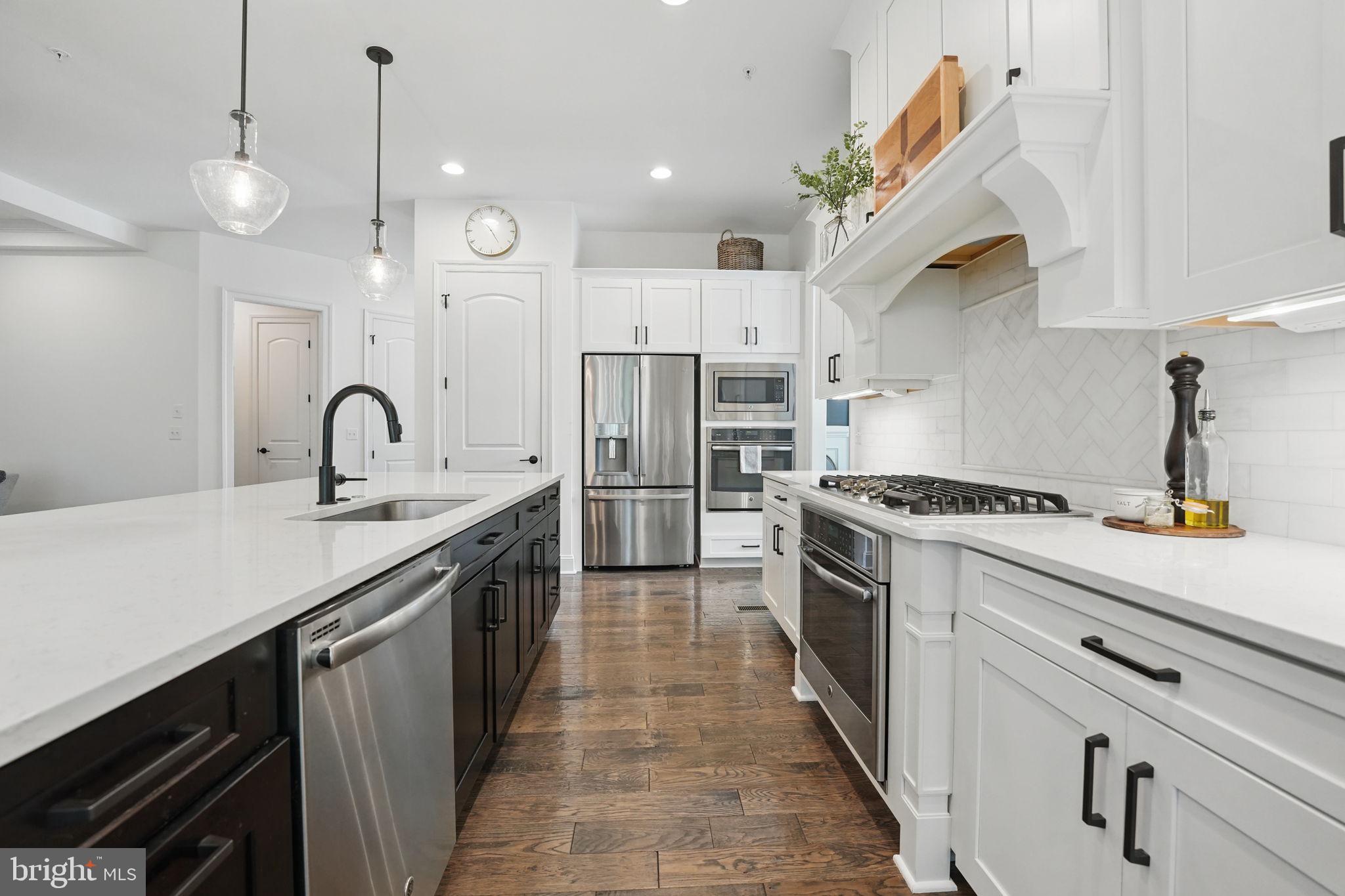 POTOMAC SHORES - Residential