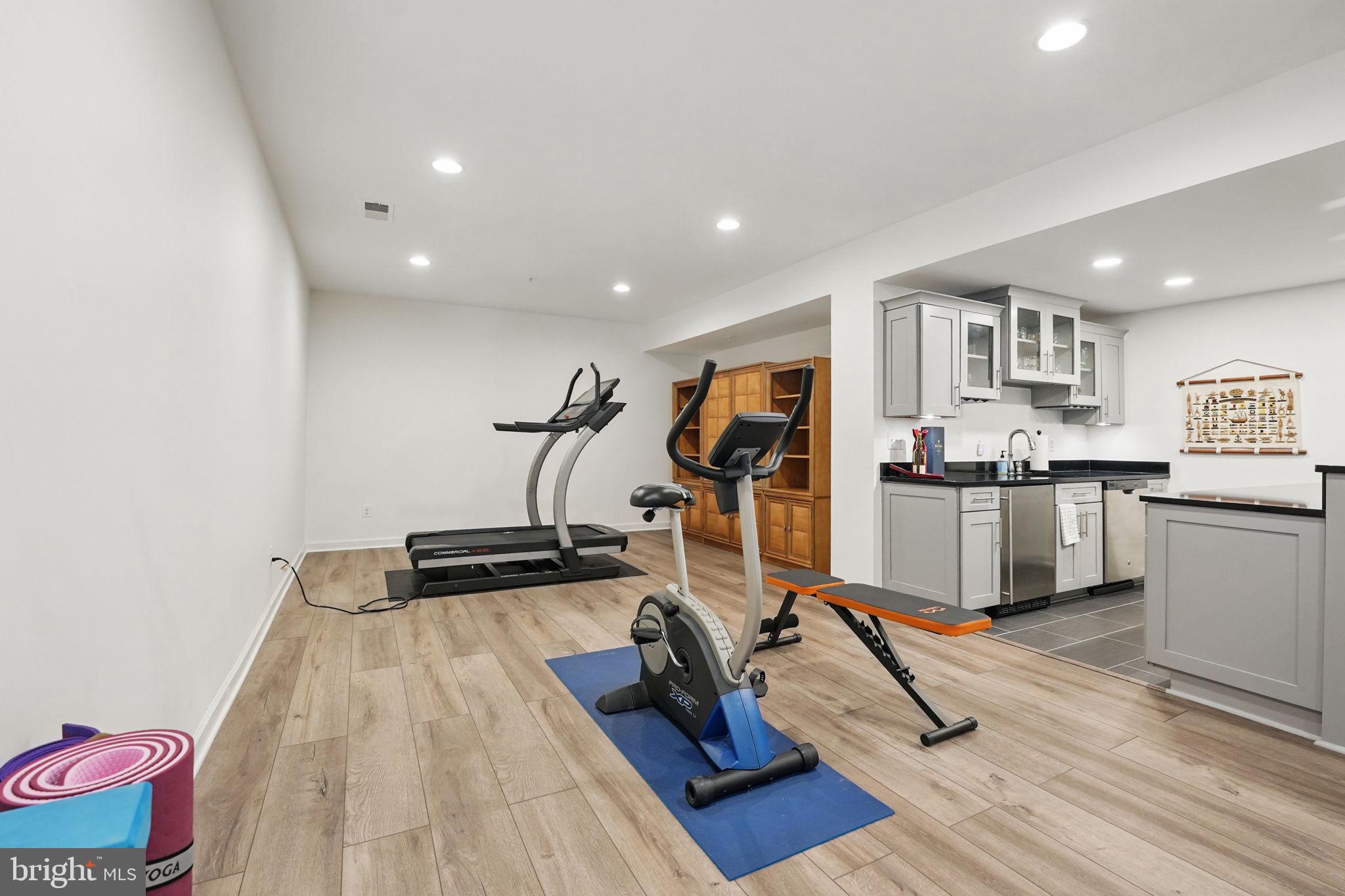 POTOMAC SHORES - Residential