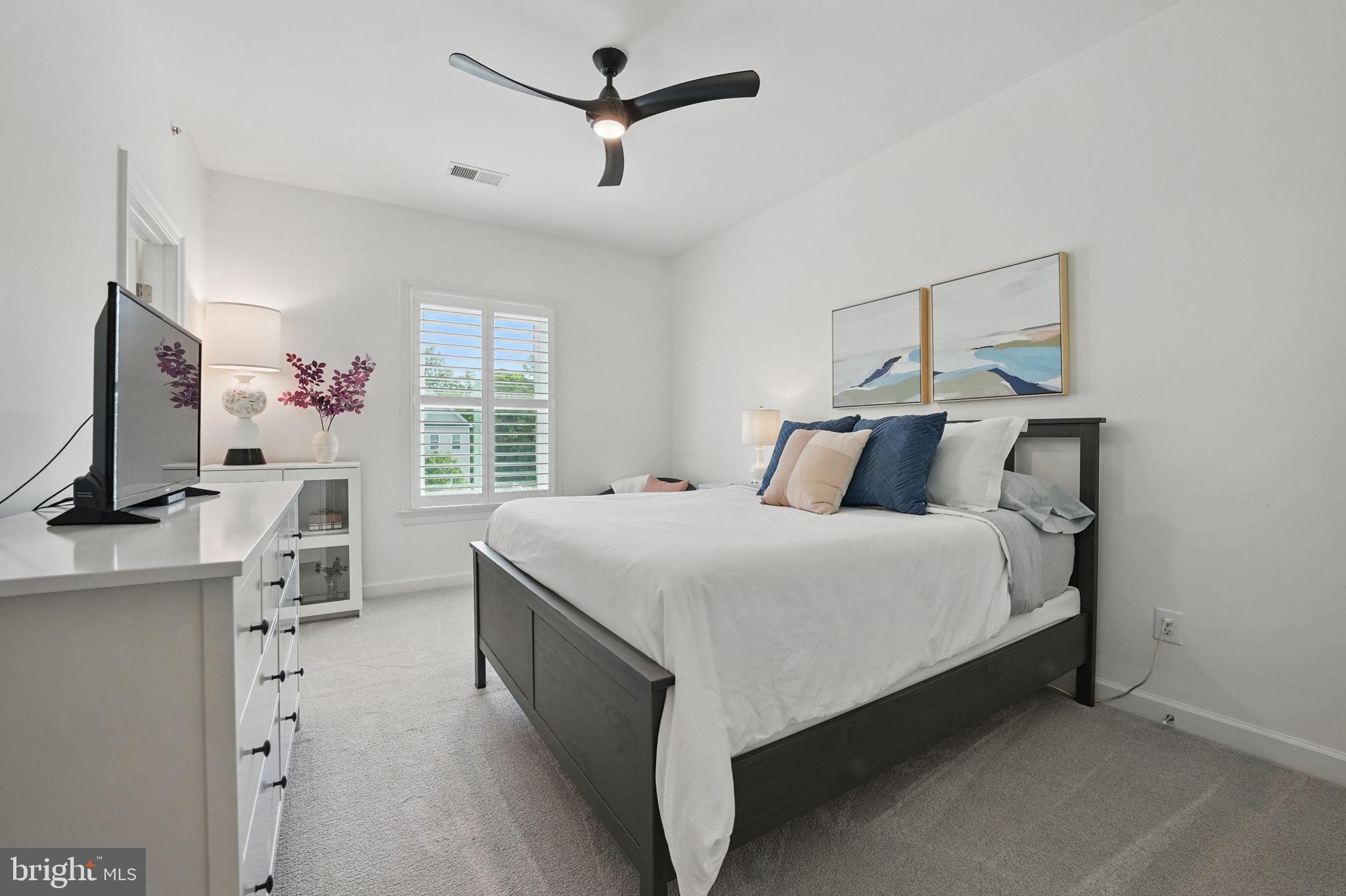 POTOMAC SHORES - Residential