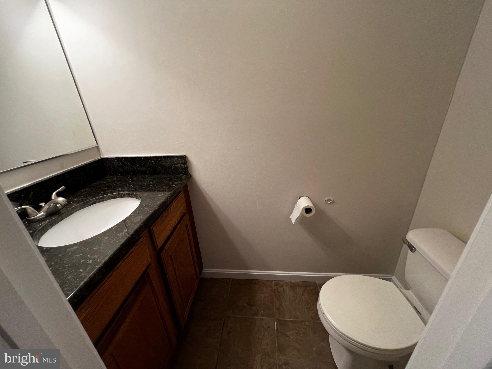 KINGS MILL - Residential Lease