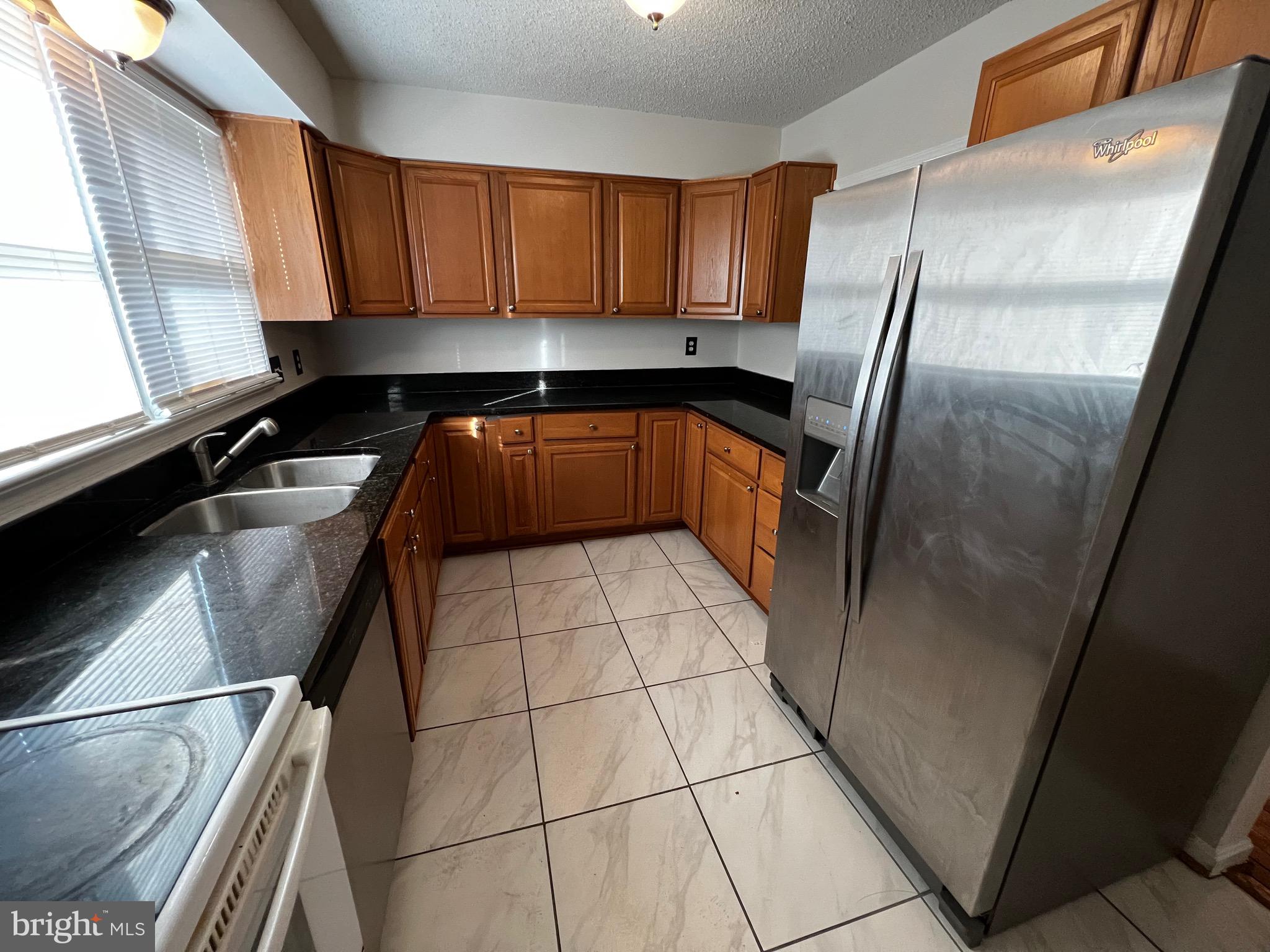 KINGS MILL - Residential Lease