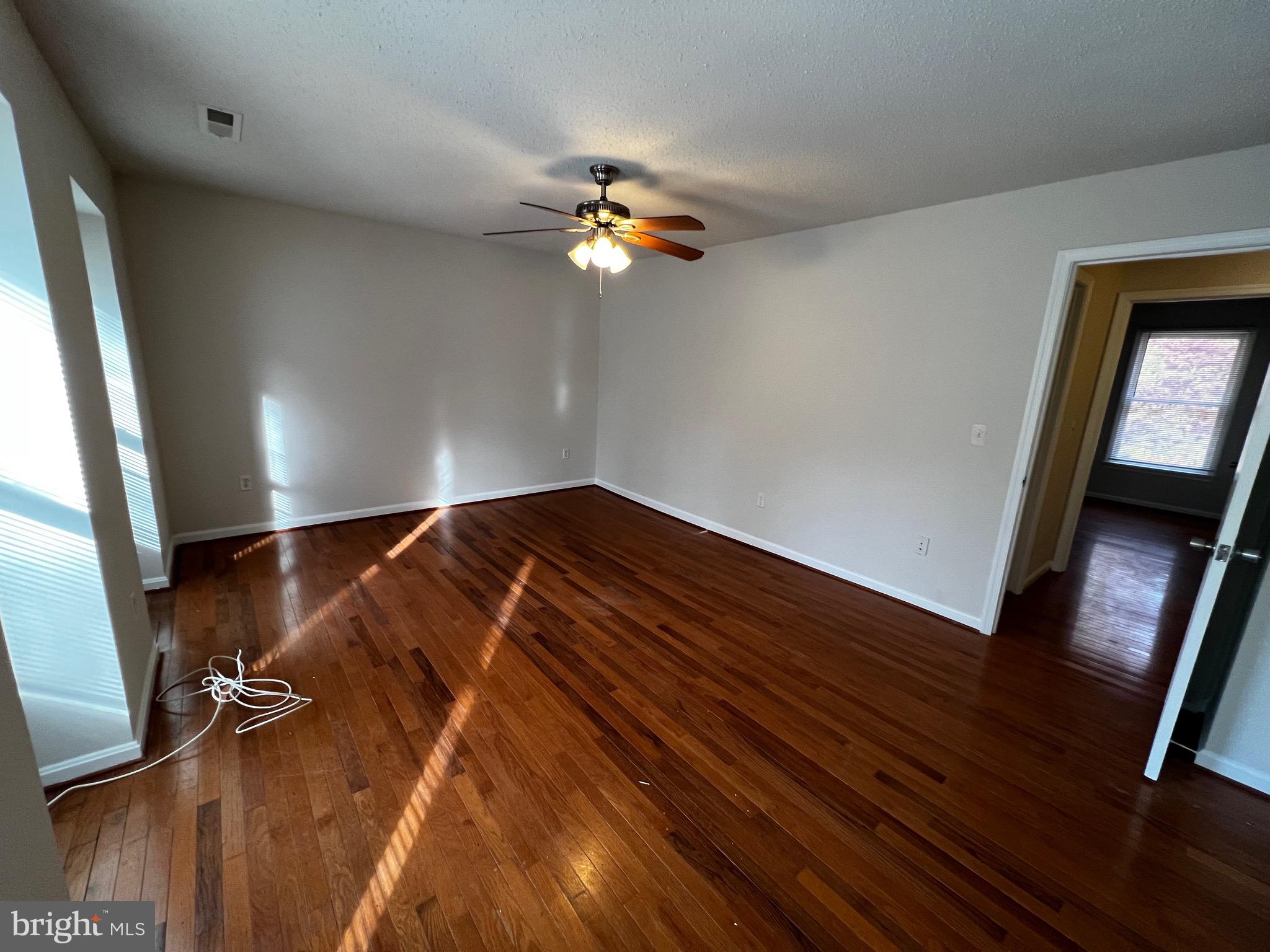 KINGS MILL - Residential Lease